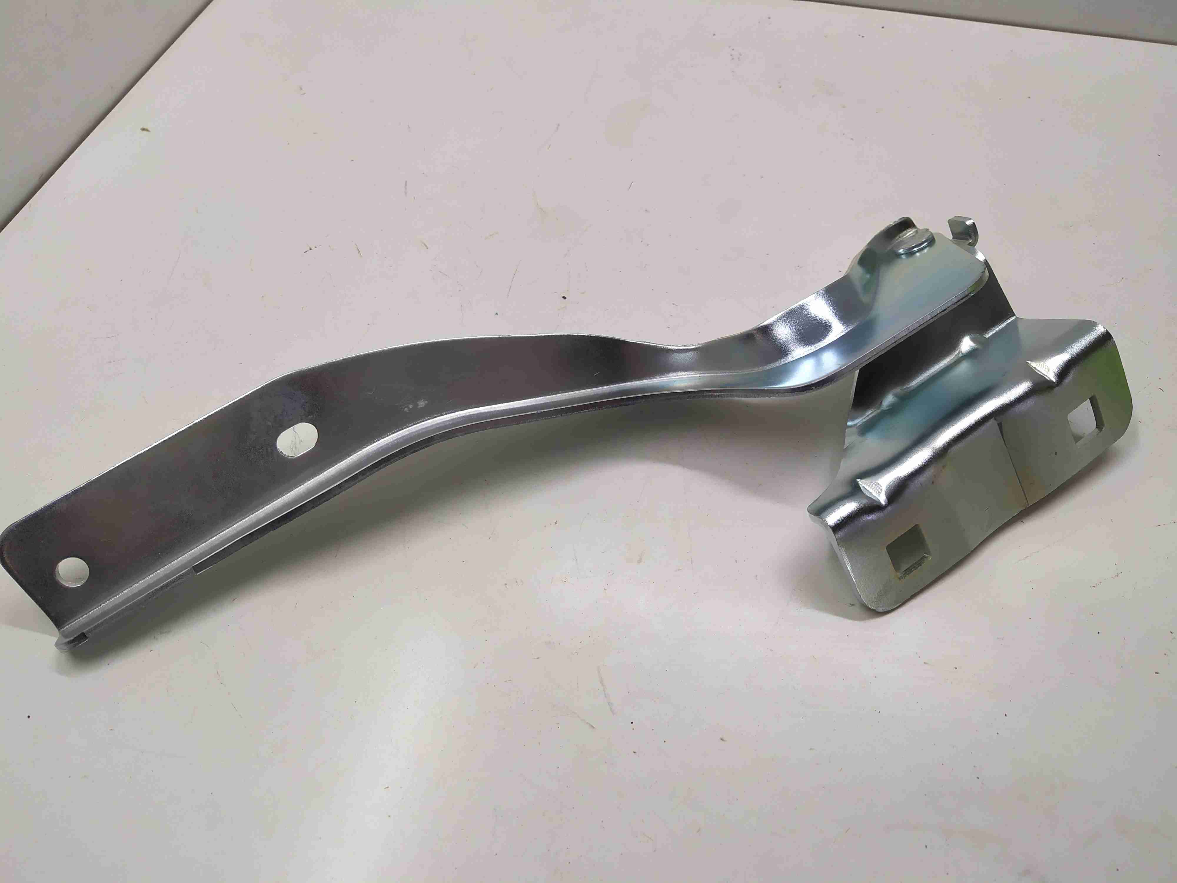 Nissan Qashqai Qashqai I (J10) 2006 - 2013 Петля капота правая NS050228AR,  1802140010  000681