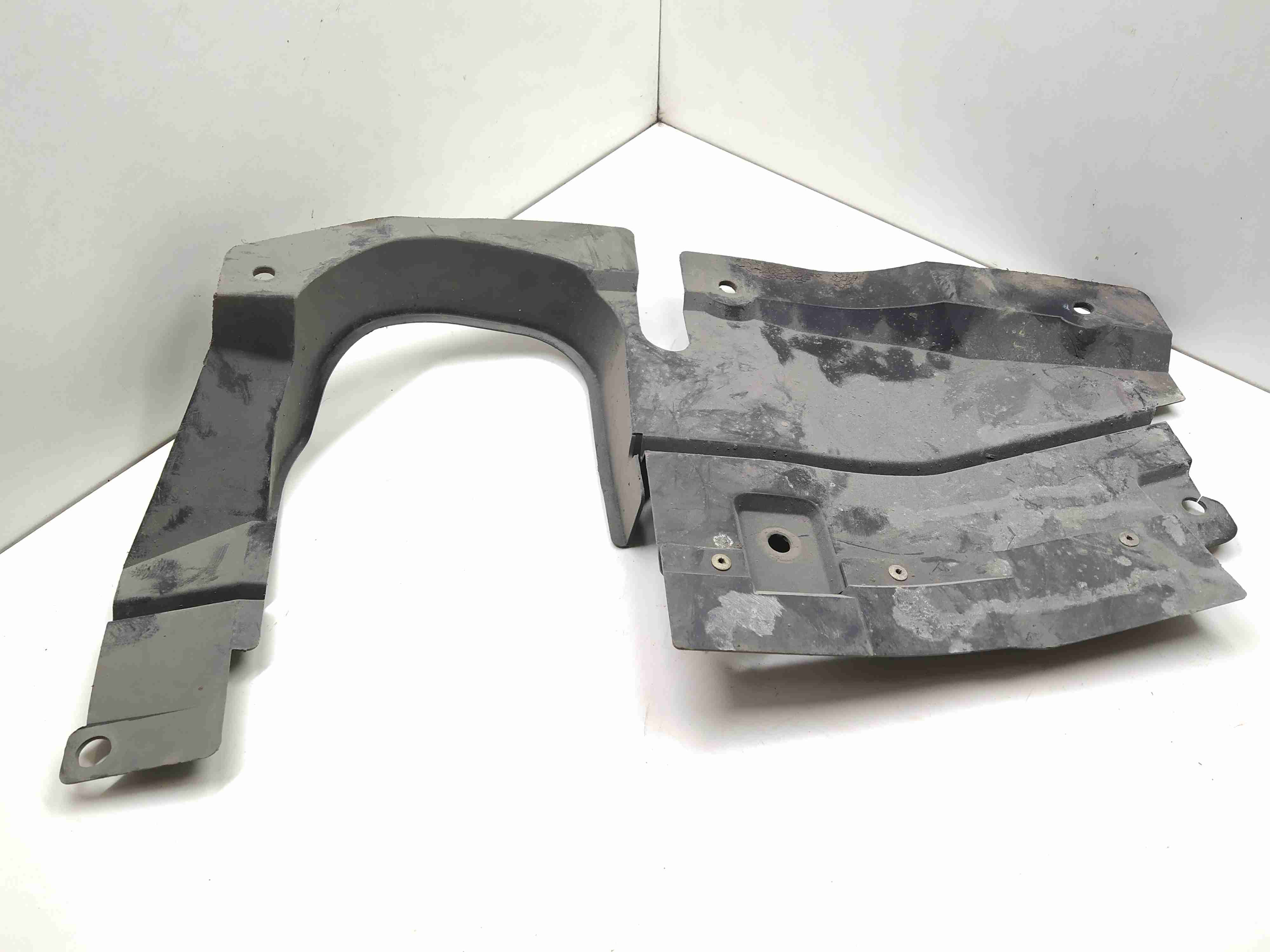 Toyota Yaris Yaris I 1999 - 2005 Защита двигателя GJ6A56341RH  000697