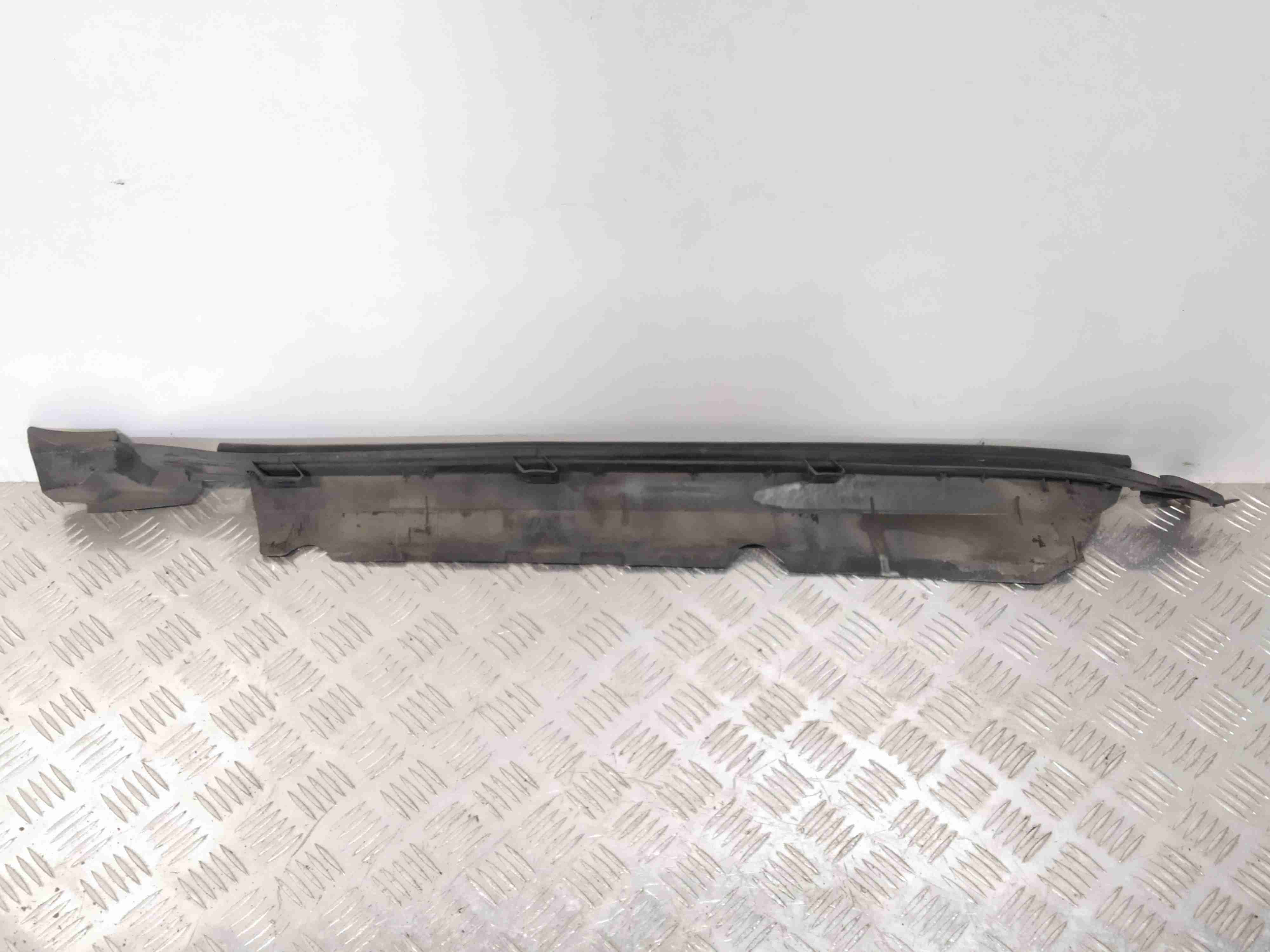 Toyota Land Cruiser Land Cruiser VII (J200) 2007 - наст. время Пыльник крыла переднего правого 5380560020  000732