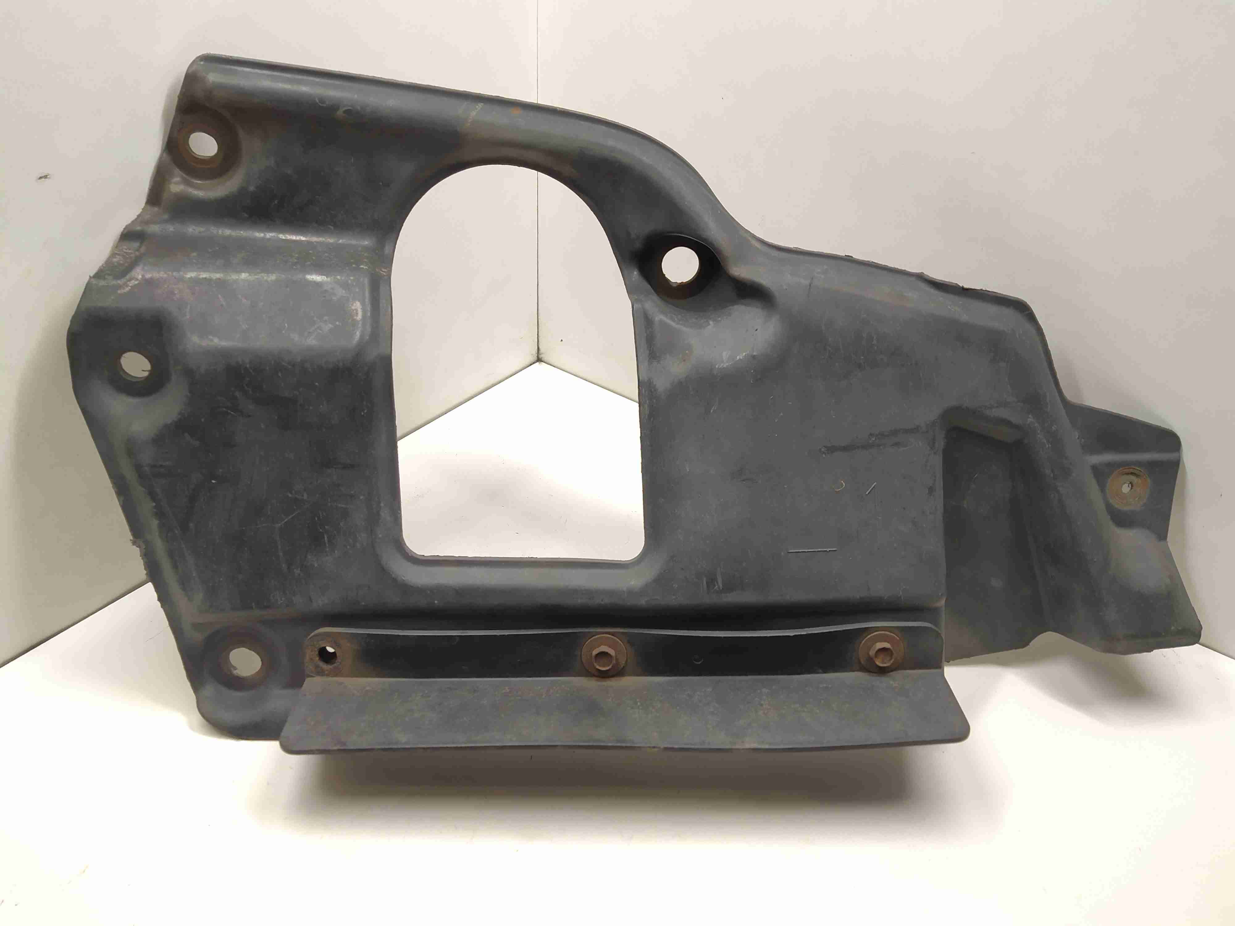 Toyota Land Cruiser Land Cruiser VII (J200) 2007 - наст. время Защита арок передняя левая (подкрылок) 5147460010,  5380860070,  5385560020  000738