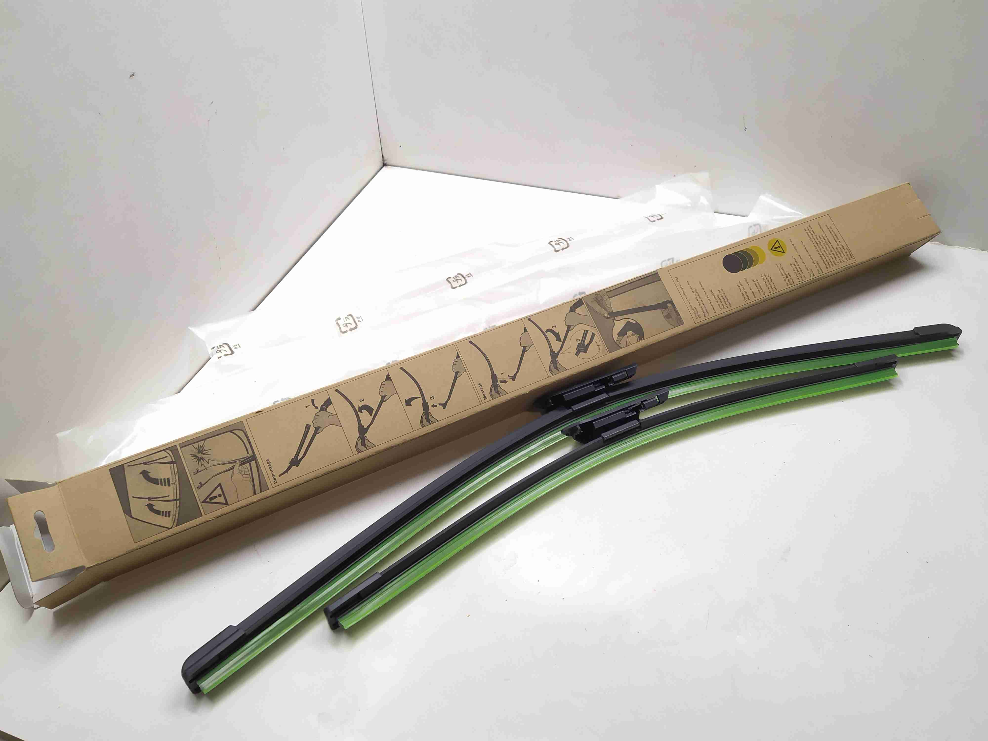 Tank 500 1 поколение (2021-2025) Щетки стеклоочистителя   000804