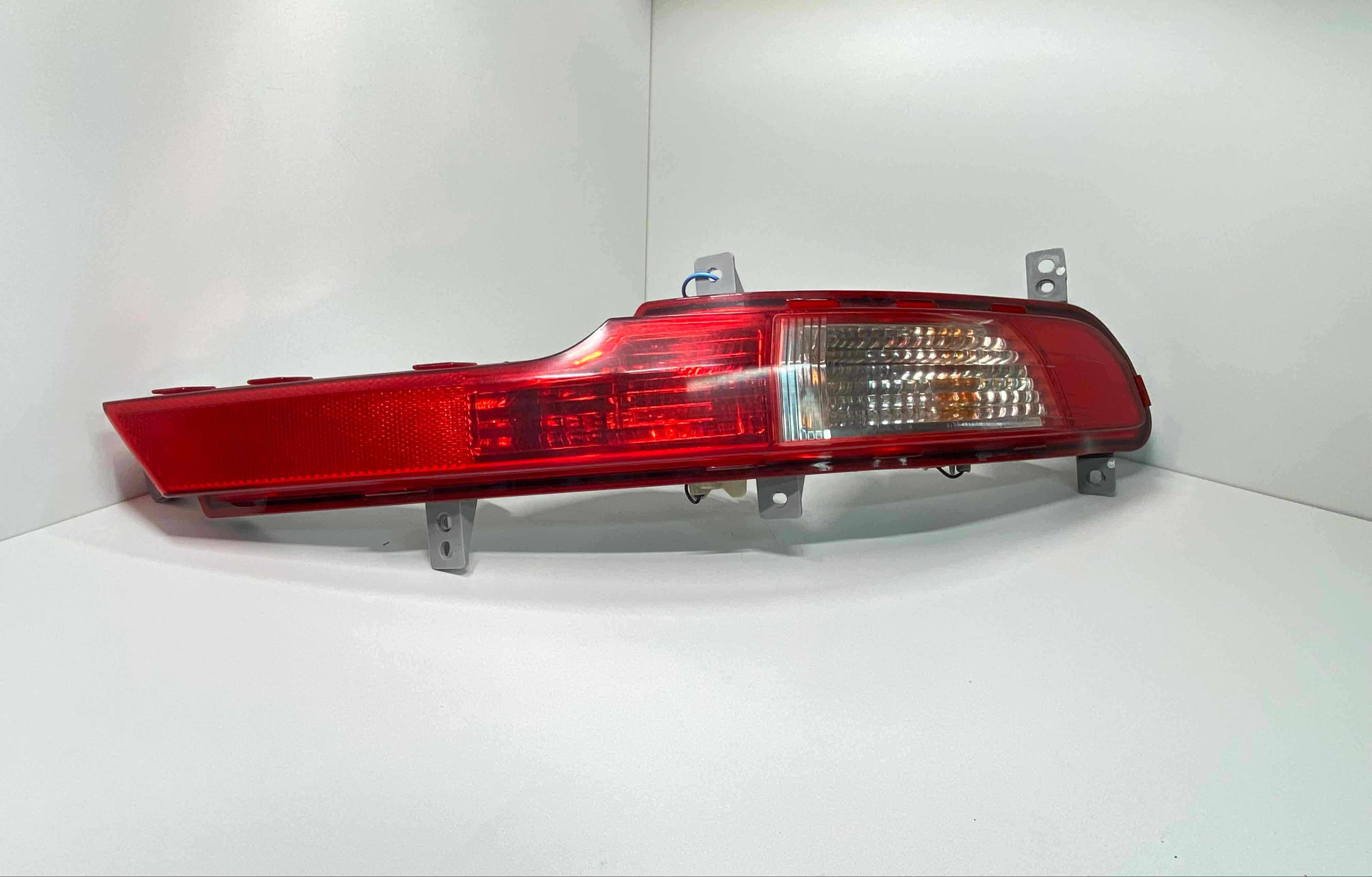 Kia Sportage Sportage III (SL) 2010 - 2016 Фонарь габаритный задний правый 924063U3  000891