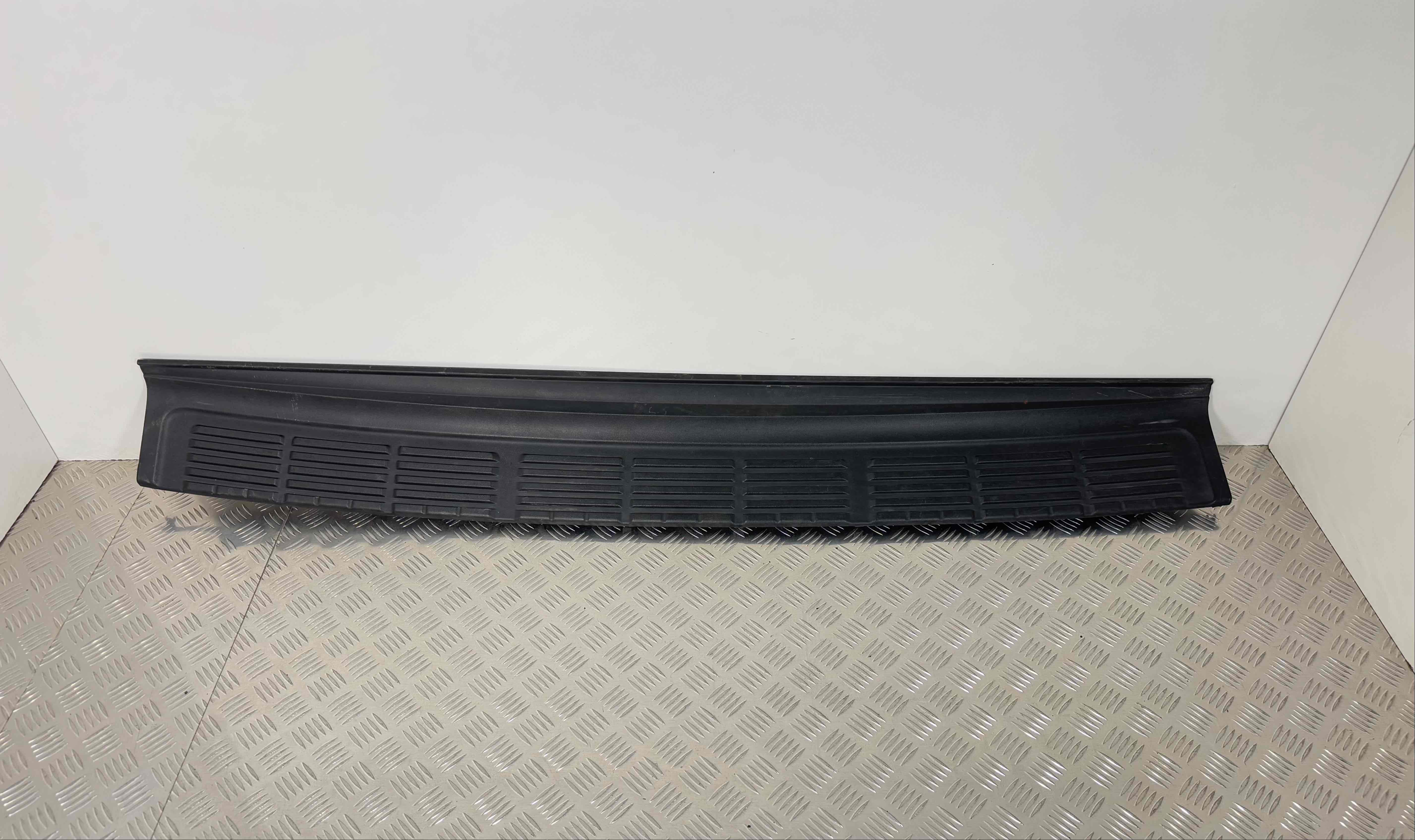 Toyota Land Cruiser Land Cruiser VII (J200) 2007 - наст. время Накладка на бампер 5216260040  000915