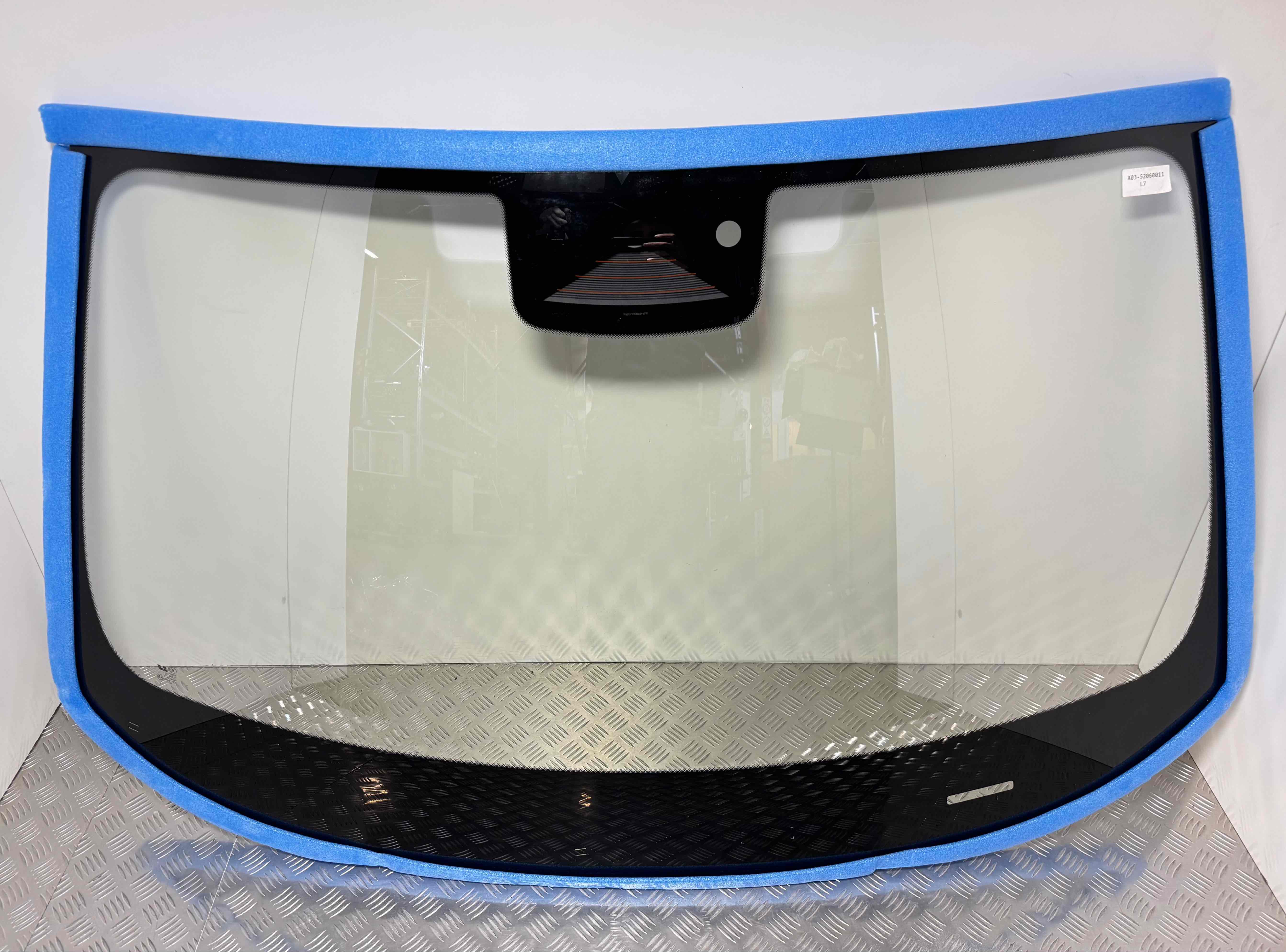 LiXiang L7 L7 2022-н.в. Стекло лобовое X0352060013  000992