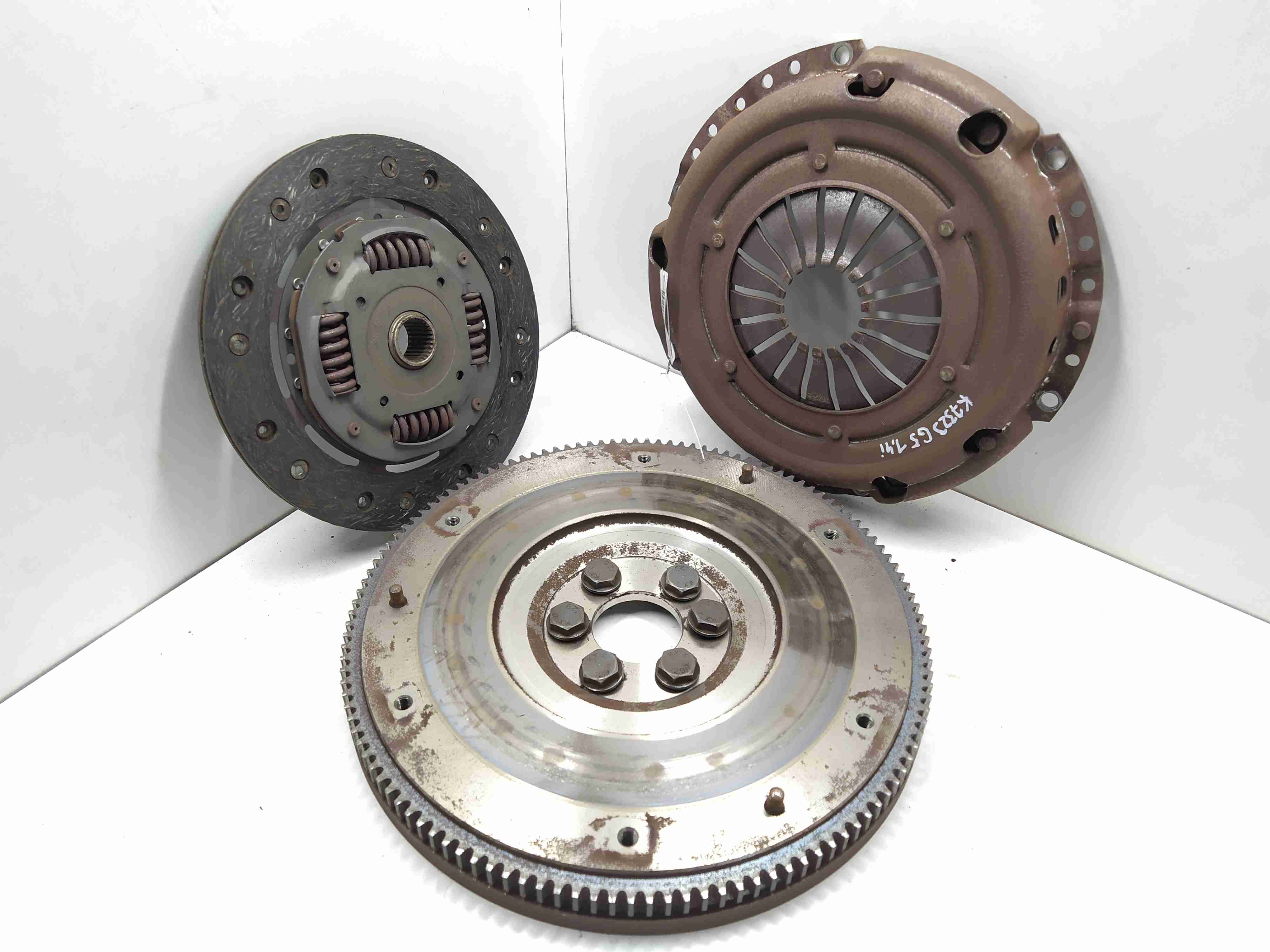 Volkswagen Golf Golf V (1K) 2003 - 2009 Комплект сцепления 030105271D,   03C141031,   03C141025D  001028