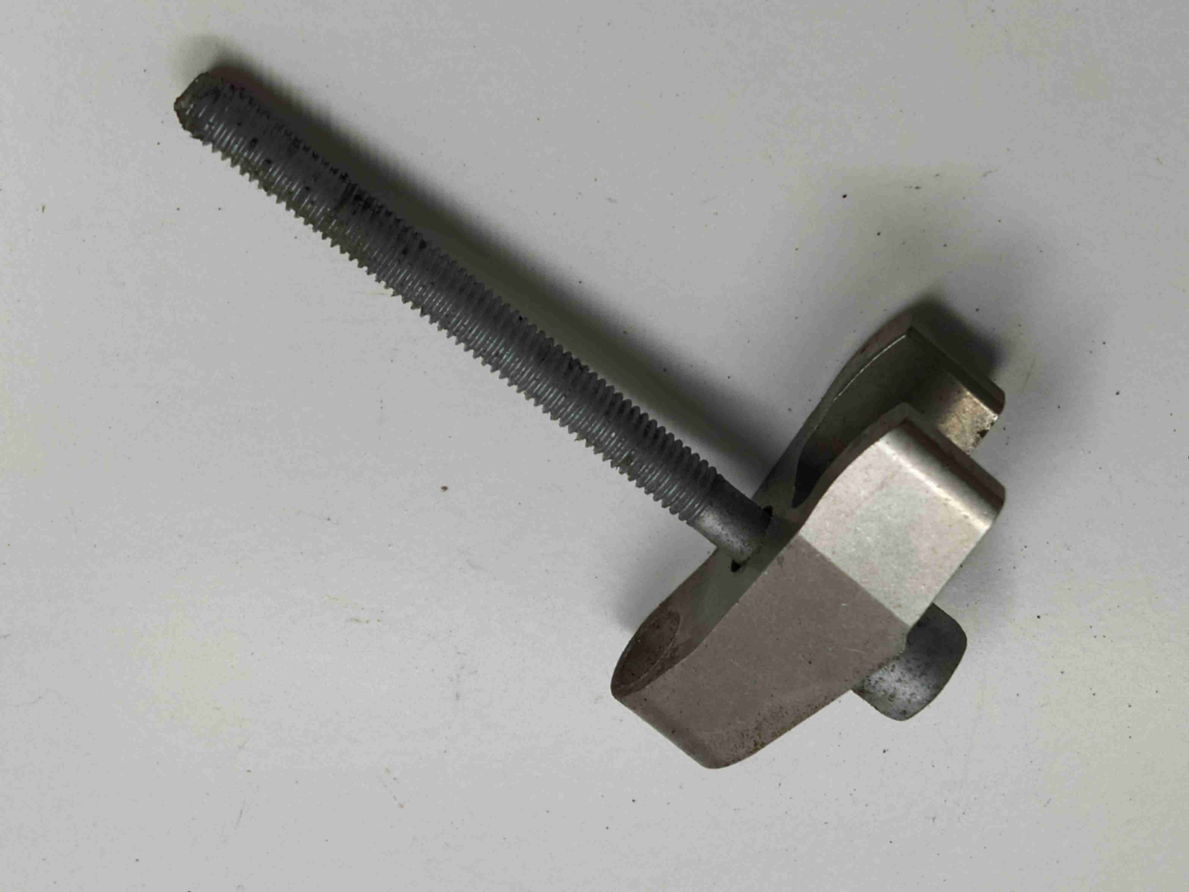 Mercedes E-klasse E-klasse (W211) 2002 - 2009 Скоба (кронштейн) крепления форсунки   001336