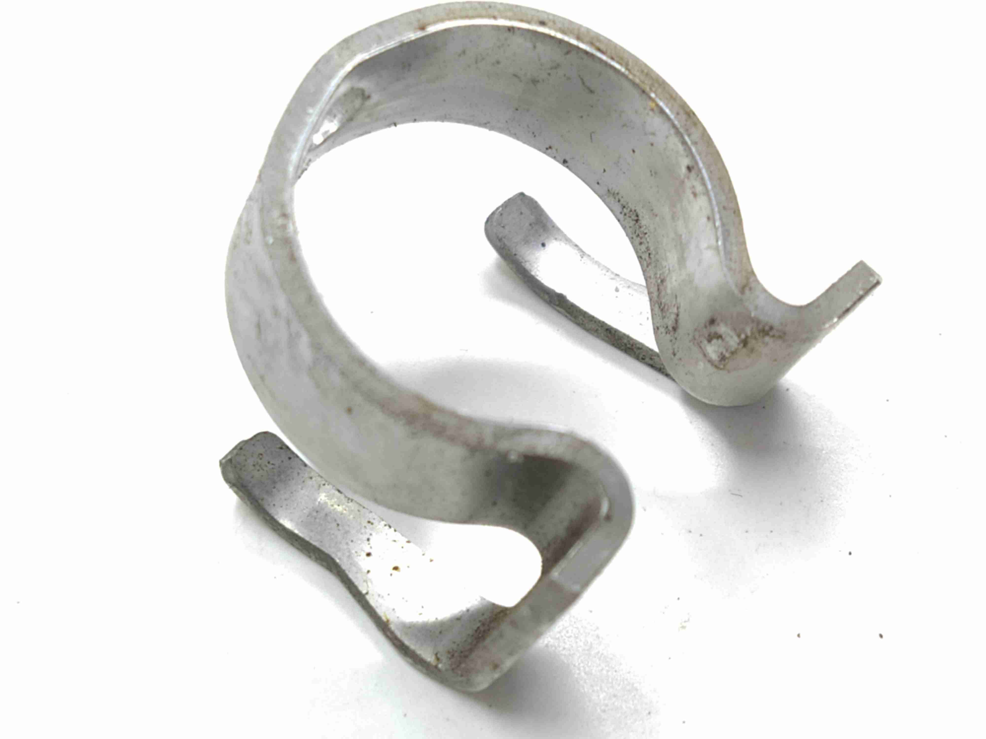 BMW 1 F20/F21 1 F20/F21 2 поколение (2011-2015) Скоба (кронштейн) крепления форсунки 13537540438,  7540438  002695