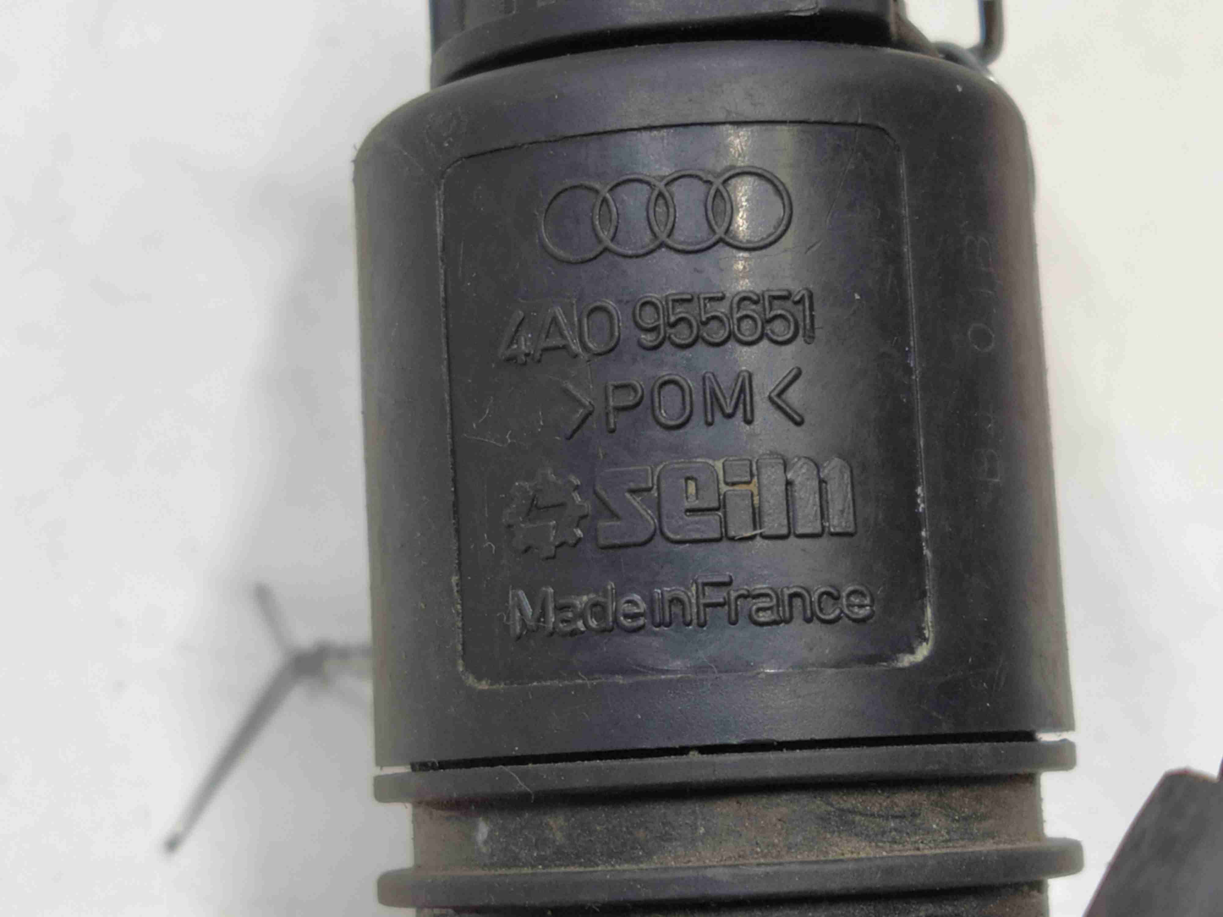 Моторчик (насос) омывателя Audi A4 B5 купить в Беларуси
