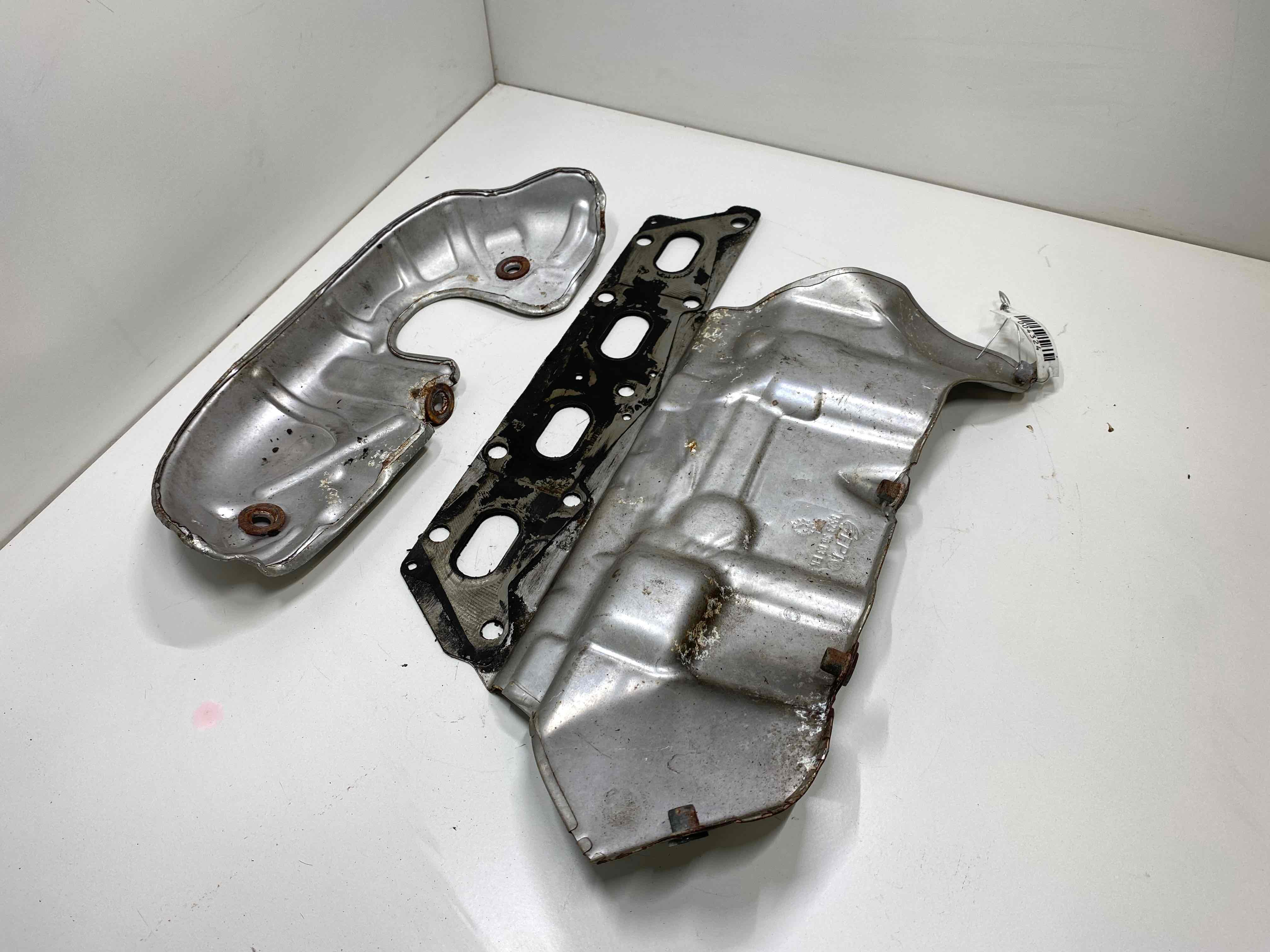 Alfa Romeo Giulietta Giulietta 3 поколение (2010-2016) Защита (экран) выпускного коллектора 55233663,   55248339,   55233663EK  004324