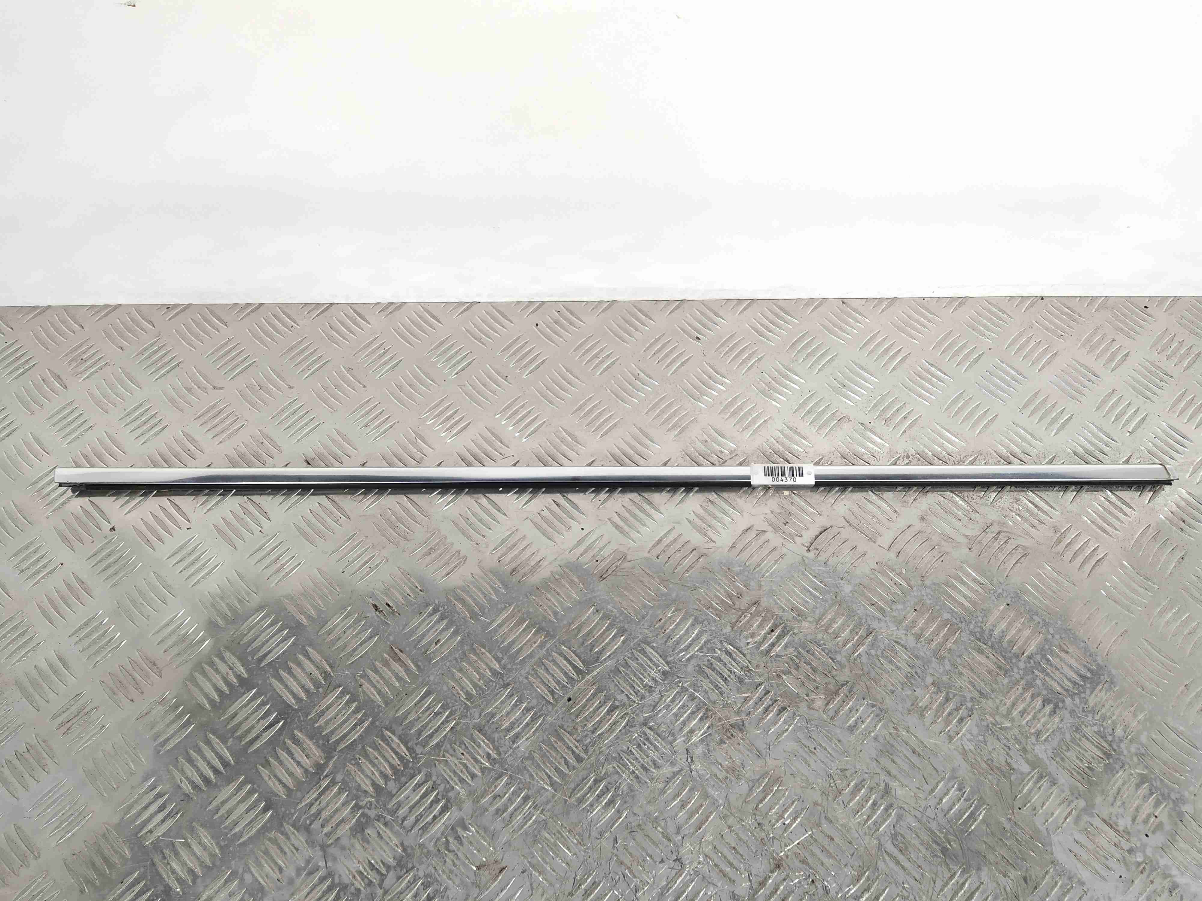 BMW 5 E39 5 E39 4 поколение (1995-2000) Молдинг стекла двери передней правой наружный 51218204388,  8204388  004370