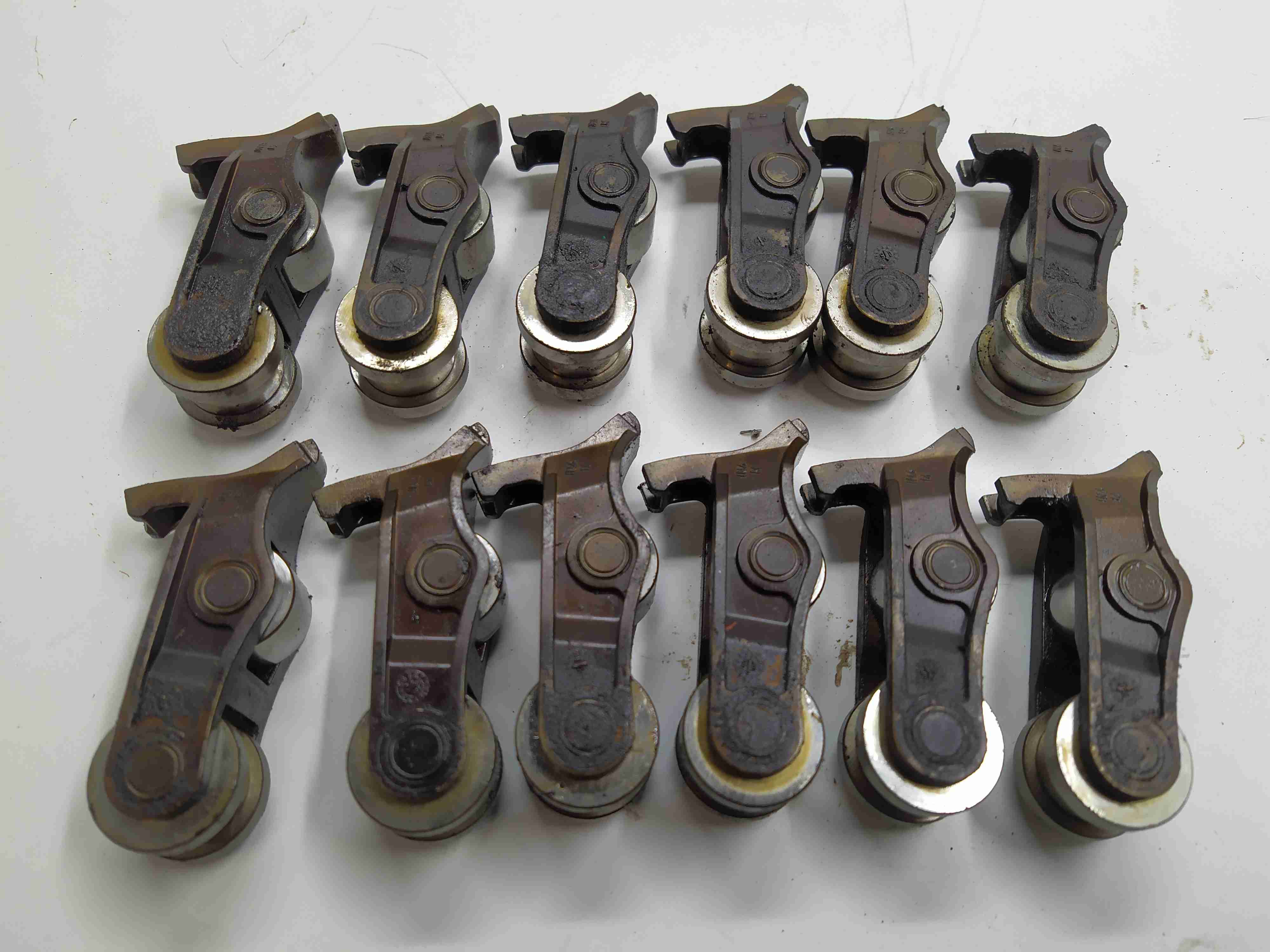 BMW 5 E60/E61 5 E60/E61 5 поколение (2002-2007) Коромысло клапана (рокер)   004856