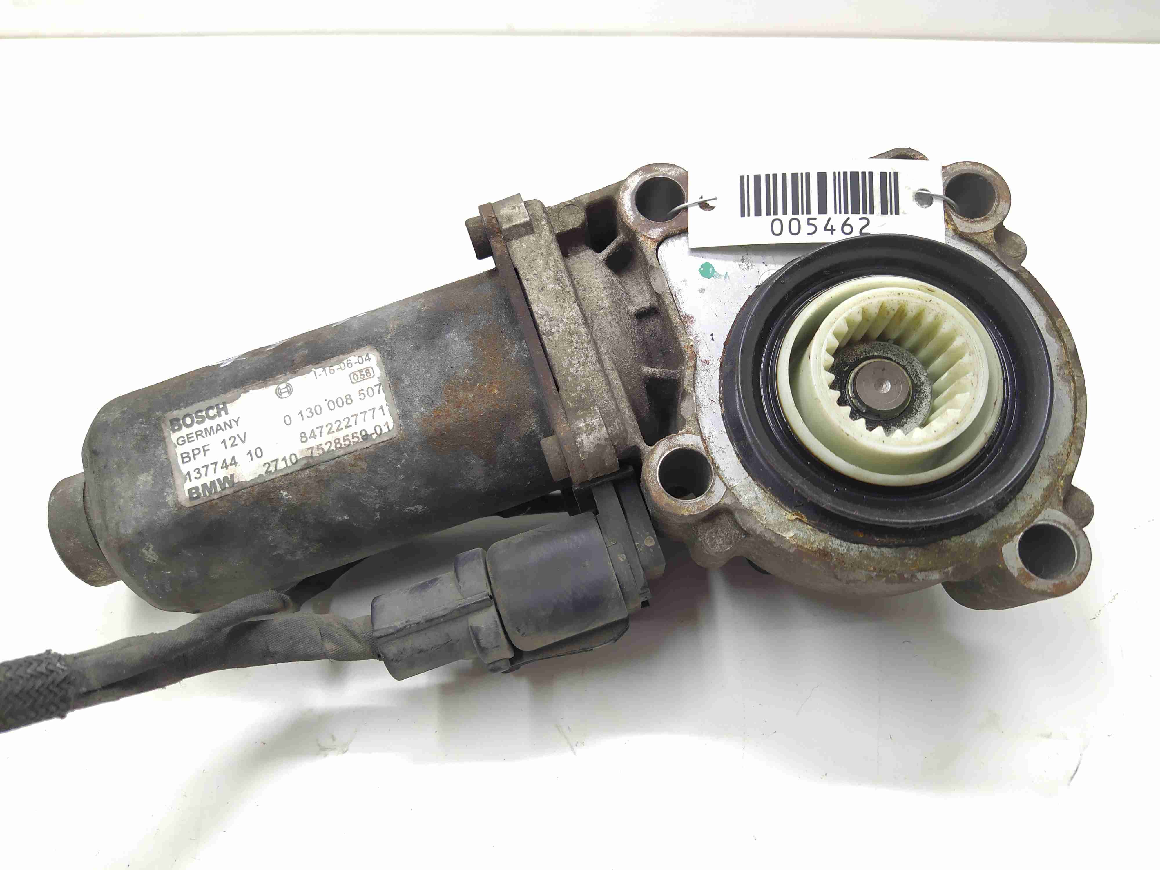 BMW X3 E83 X3 E83 1 поколение (2003-2006) Электромотор раздаточной коробки 27107528559,  7528559,  0130008507  005462