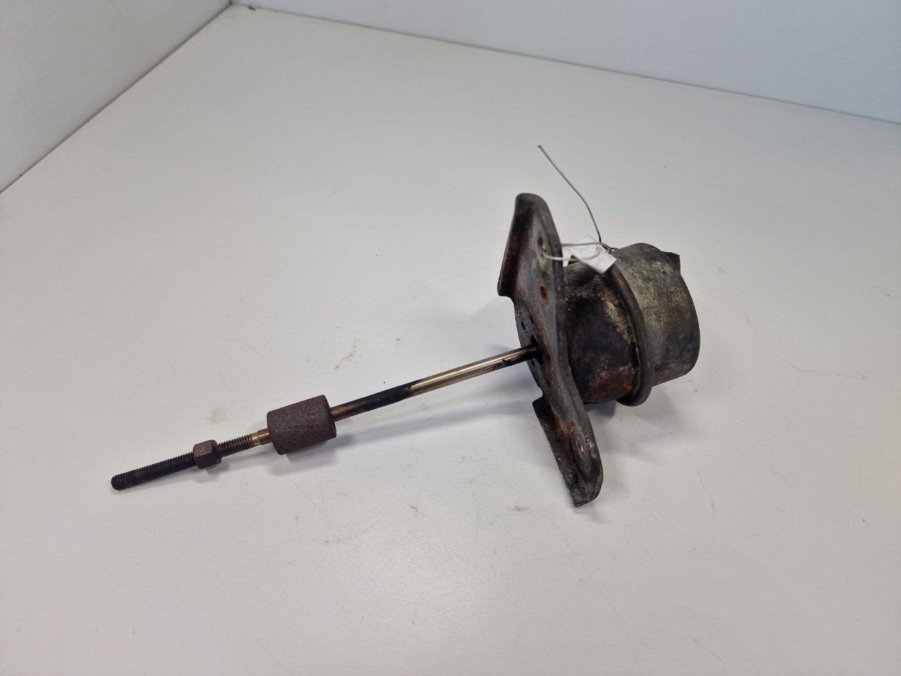 Peugeot 3008 3008 1 поколение (2010-2013) Клапан управления турбиной (актуатор)   006145