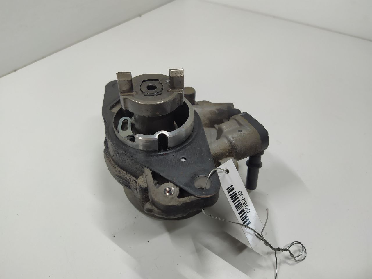 Peugeot Bipper Bipper 1 поколение 2008 - 2020 Насос вакуумный 55268636  006200