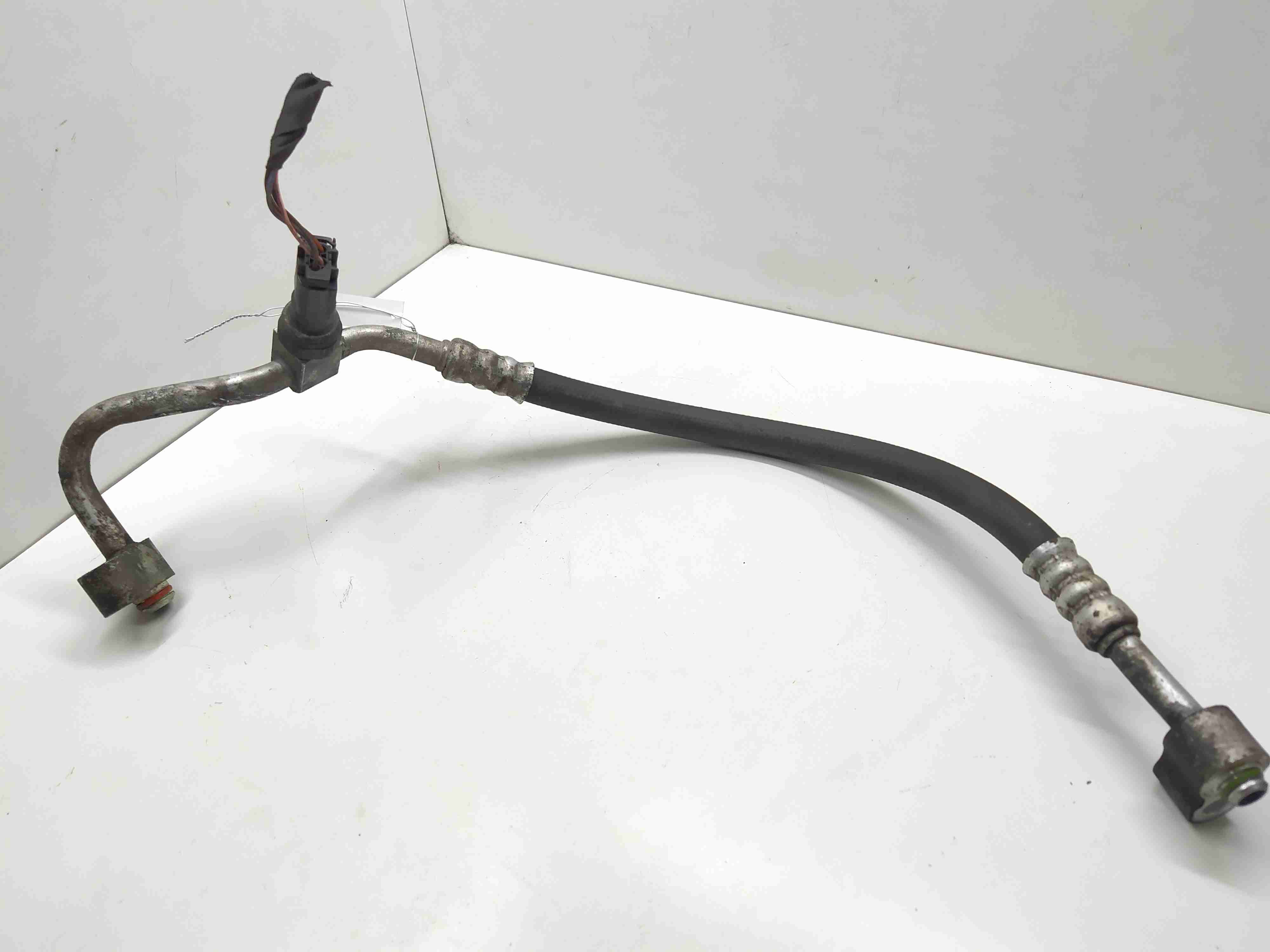 Mercedes ML W163 M-klasse (W163) 1997 - 2005 Трубка кондиционера A1635003572,   1635003572  006222