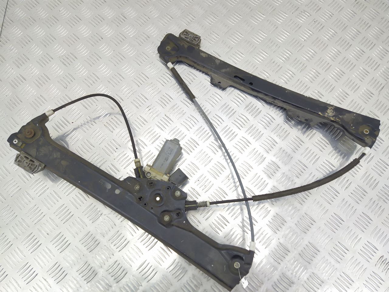 BMW 5 E60/E61 5 E60/E61 5 поколение (2002-2007) Стеклоподъемник электрический передний левый 7075667,  7034351  006252