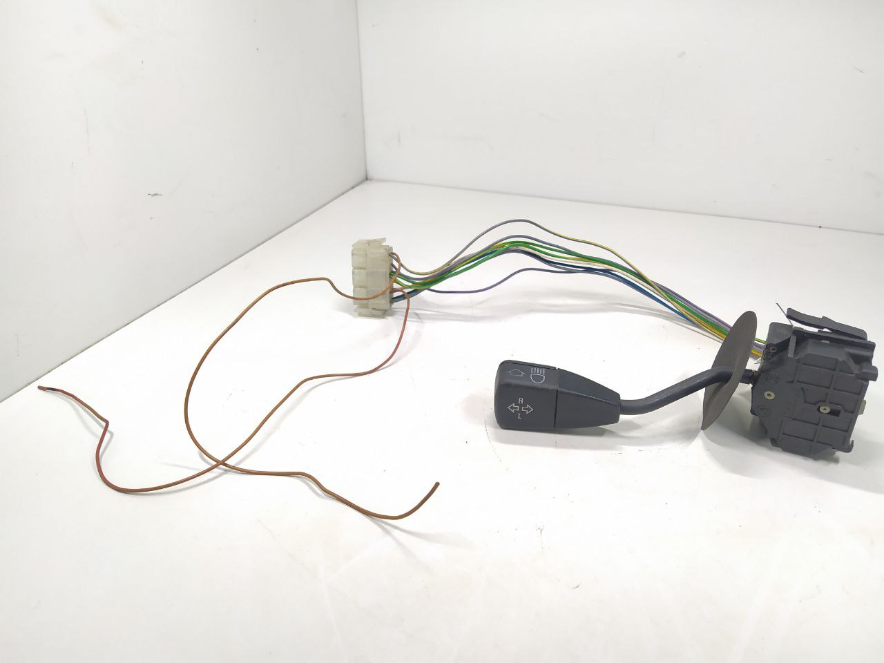 BMW 3 E36 3 E36 3 поколение (1990-2000) Переключатель поворотов 011003  006402