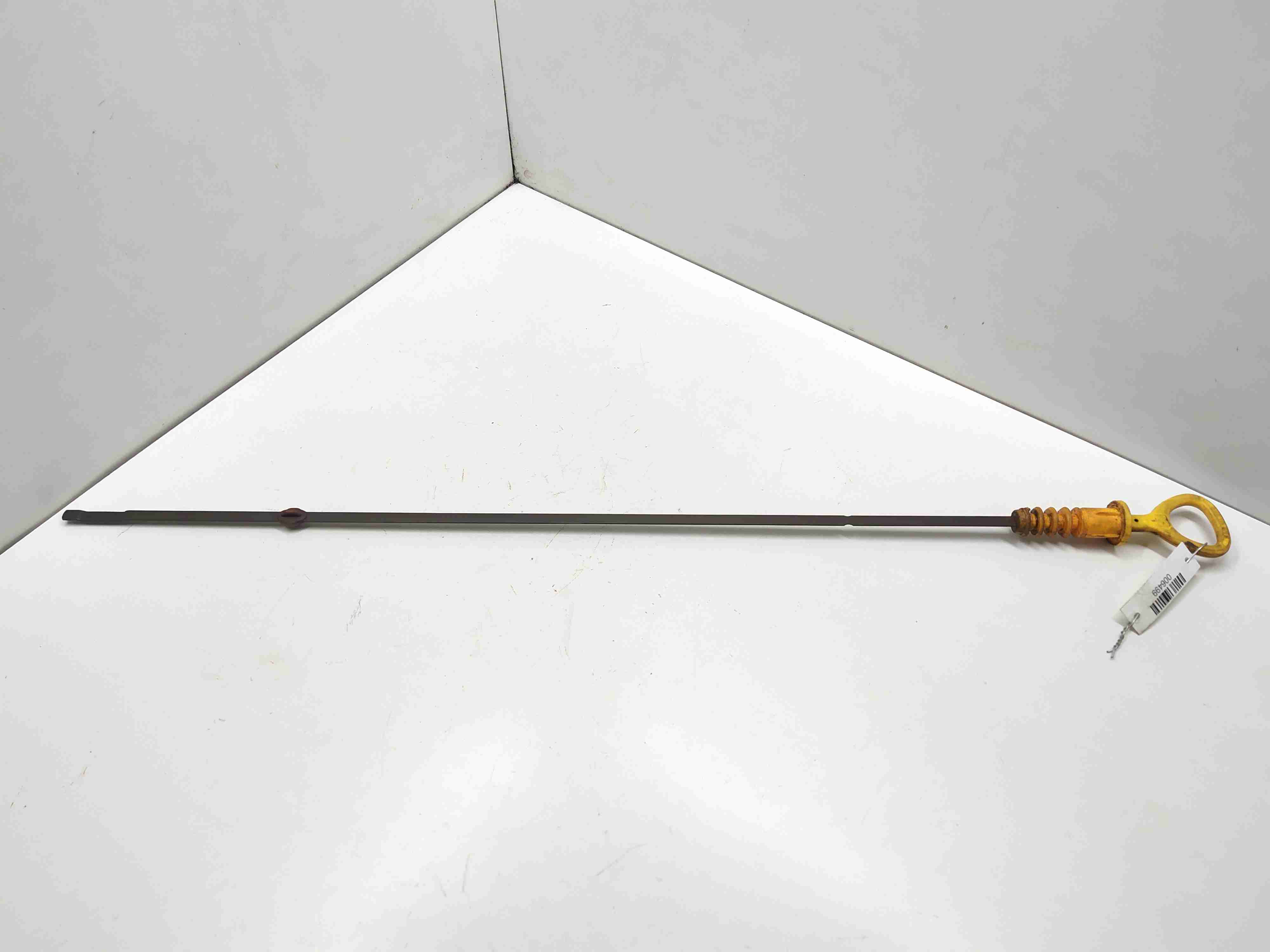 Audi A3 A3 II (8P1) 2003 - 2013 Щуп двигателя 06A115611B  006499