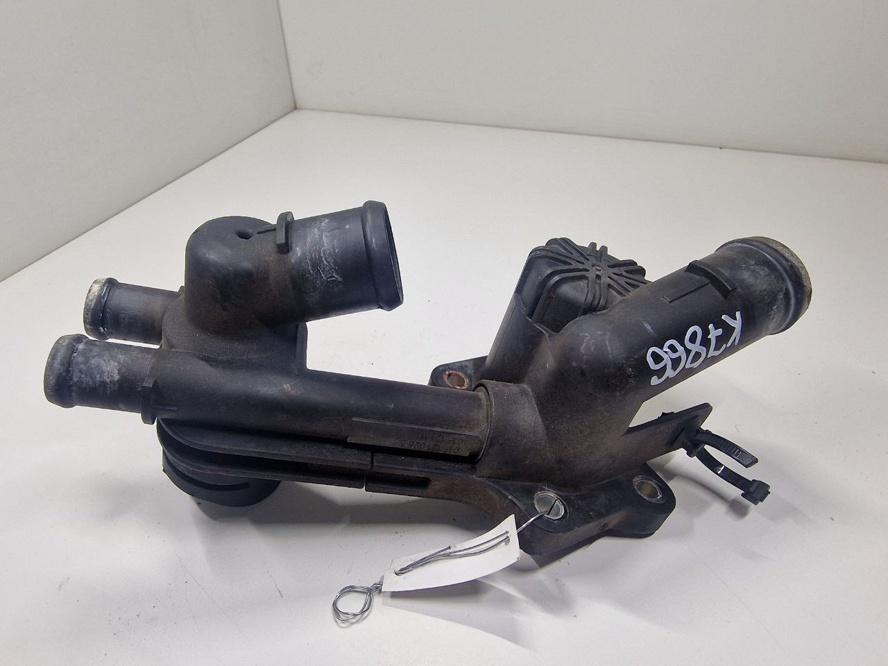 SEAT Leon Leon II (1P) 2005 - 2012 Корпус термостата 03f121026b  006536