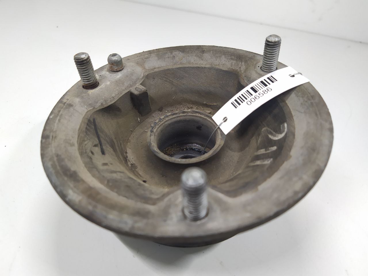 BMW 5 E60/E61 5 E60/E61 5 поколение (2002-2007) Опора амортизатора верхняя (чашка) 31336775098,  6775098  006586