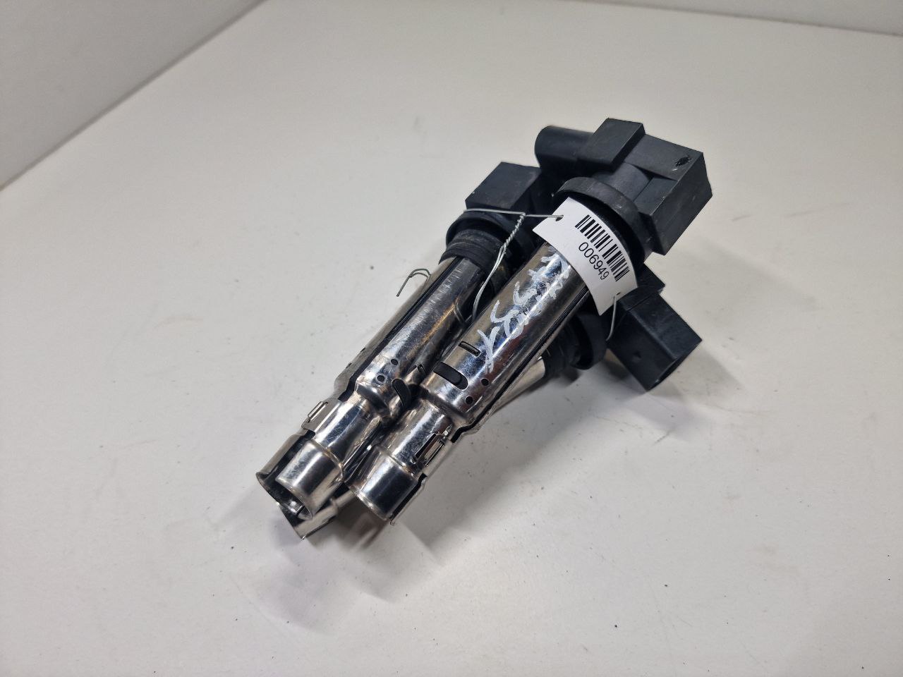 Volkswagen Polo Polo V (612,614) 2010 - 2017 Катушка зажигания 036905715f  015910