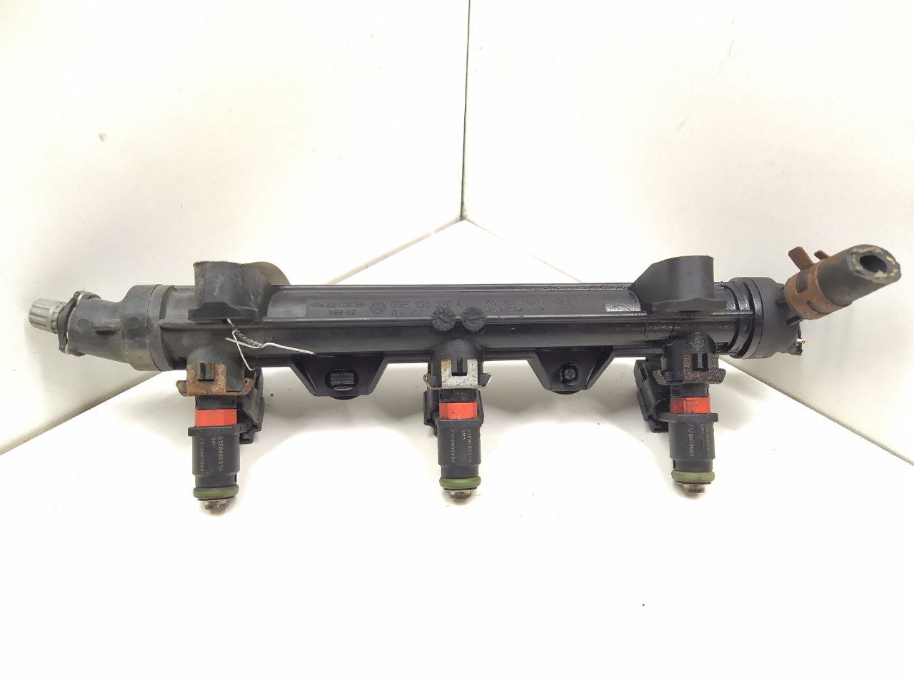 Skoda Fabia Fabia II (5J) 2007 - 2014 Форсунка 03E906031A  007045