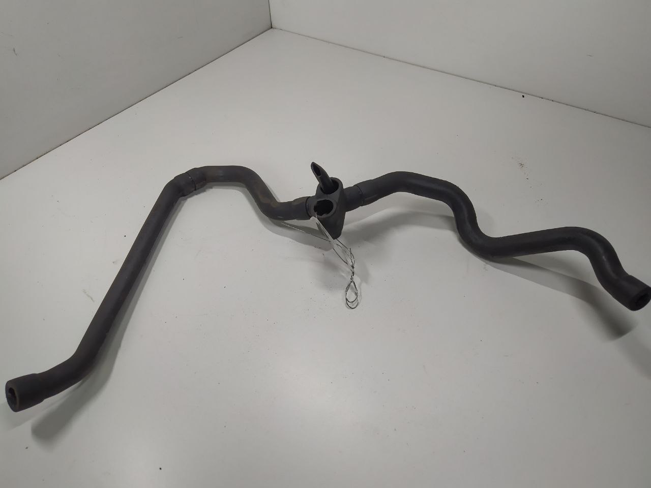 Mercedes E W210 E W210 2  поколение 1995 - 1999 Патрубок вентиляции картера 1120180282  007202