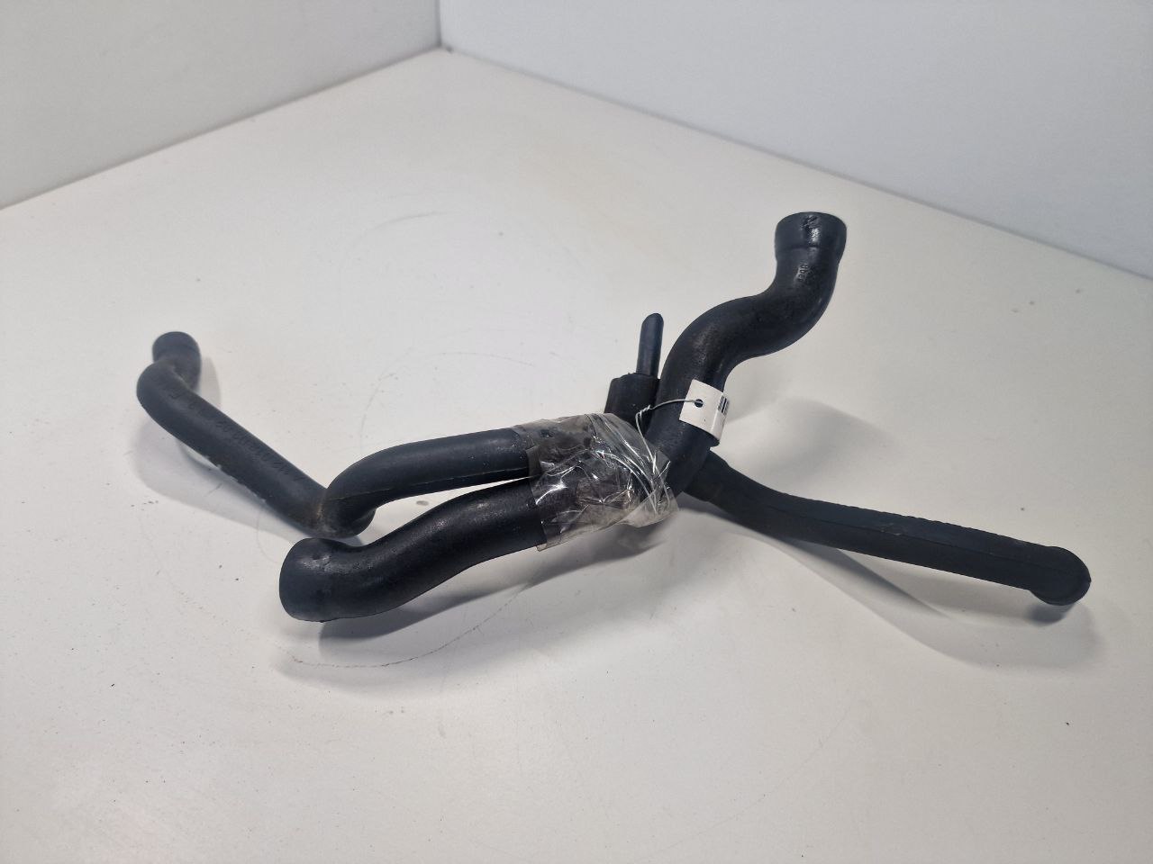 Mercedes CLK W208 CLK W208 1 поколение [рейстайлинг] (2000-2003) Патрубок вентиляции картера A1120180282, A1120180482  007483