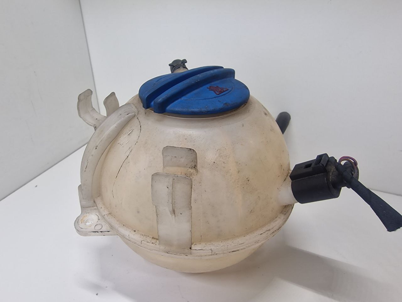 Volkswagen Passat Passat B6 (3C) 2005 - 2010 Бачок расширительный 1K0121407A  007582