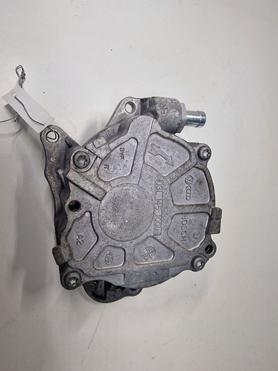 Audi A6 A6 C6 (4F2) 2004 - 2011 Насос вакуумный 03l145100f  007923