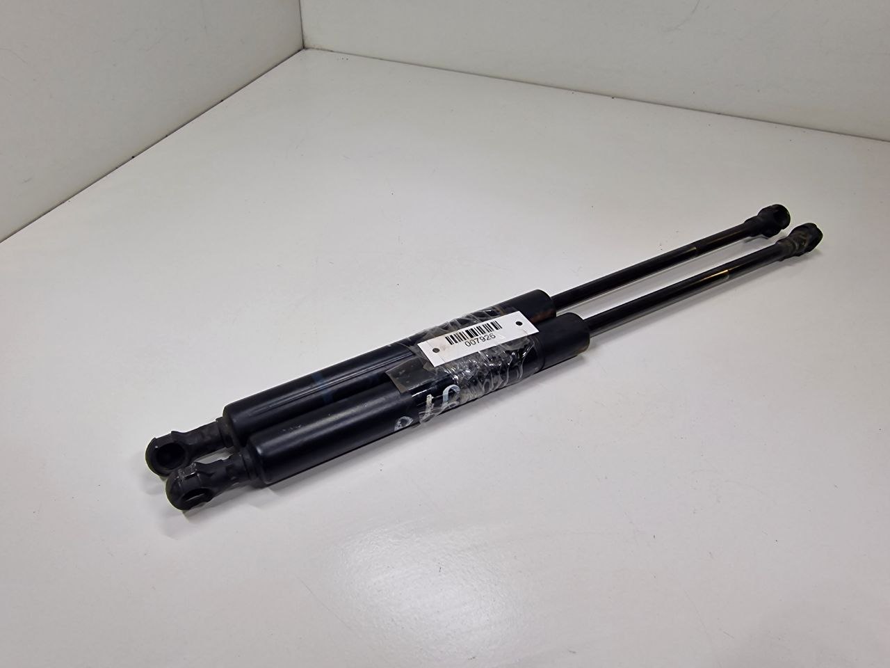 BMW 5 E39 5 E39 4 поколение (1995-2000) Амортизатор капота 8174866, 51238174866  007926