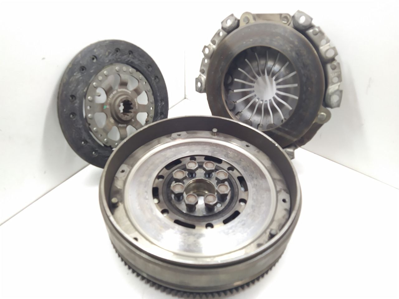 BMW 3 E36 3 E36 3 поколение (1990-2000) Маховик 21201223422, 1223422, 21211223492, 1223492, 21211223317, 1223317  007963