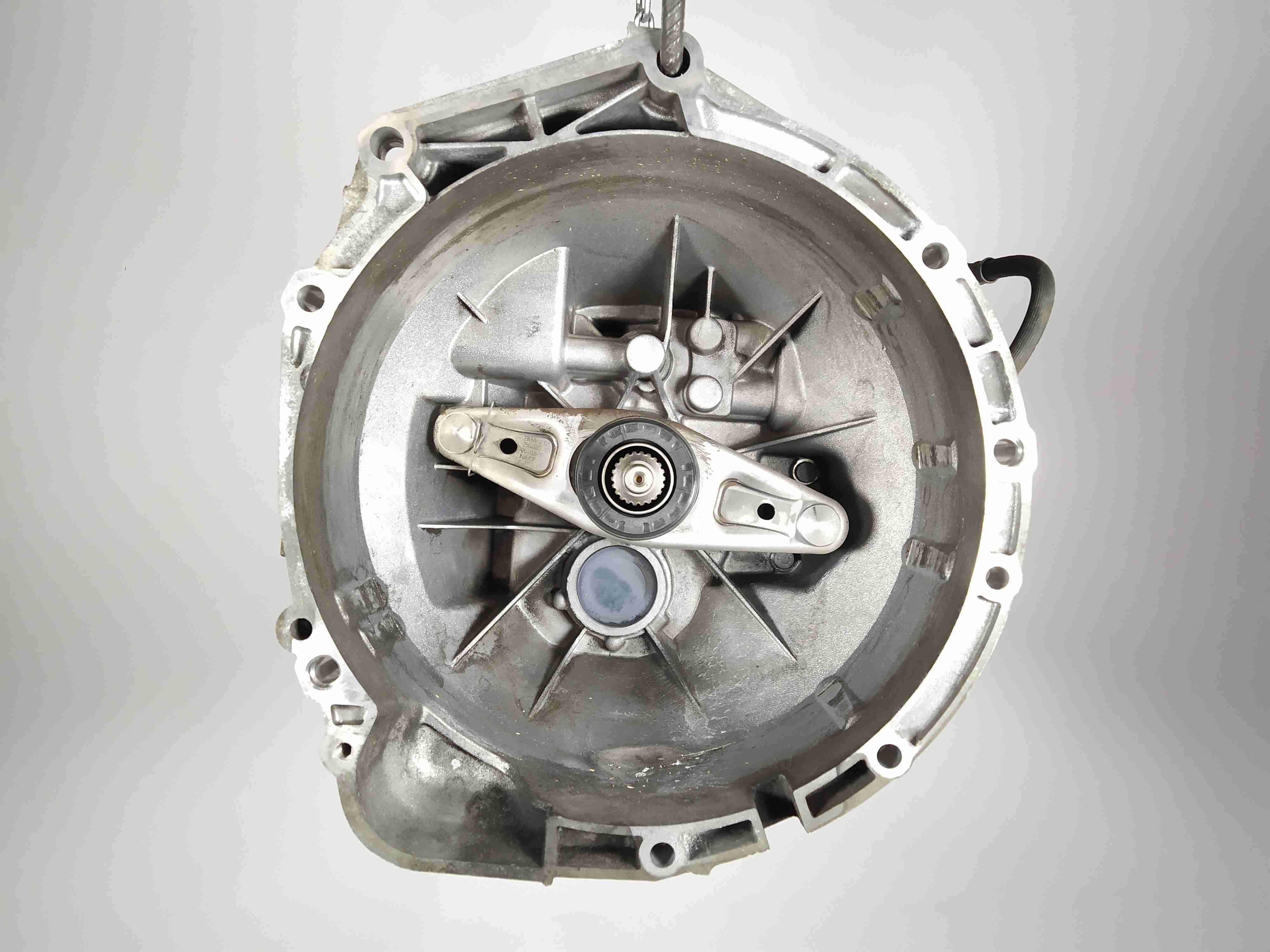 BMW 1 E87/E81/E82/E88 1 E87/E81/E82/E88 поколение [рейстайлинг] (2007-2011) КПП механическая (МКПП) 6-ступенчатая GS617DG,    23007604370,    7604370,    2170000702  008015