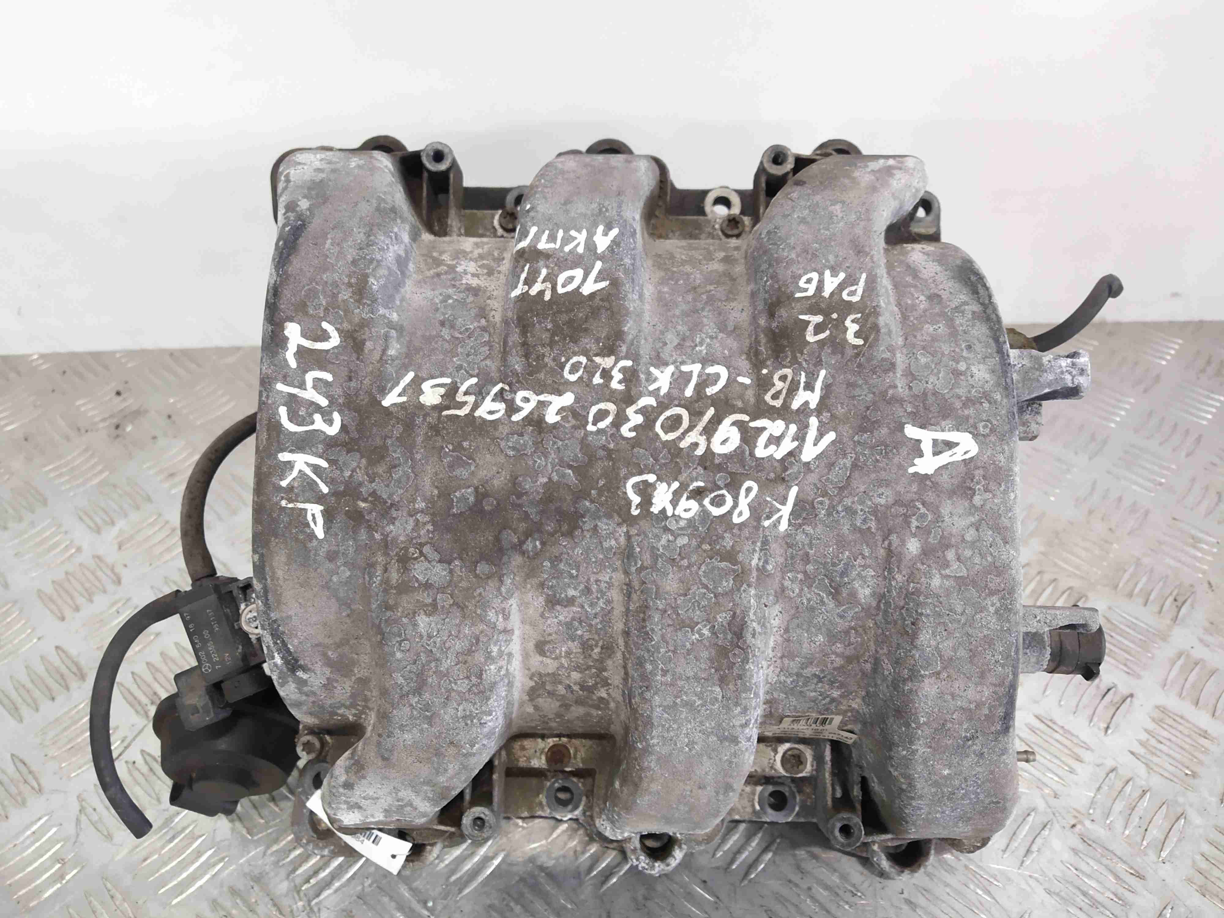 Mercedes CLK W208 CLK W208 1 поколение (1997-2000) Коллектор впускной A1121401001,  1121401001,  0280611002  008084