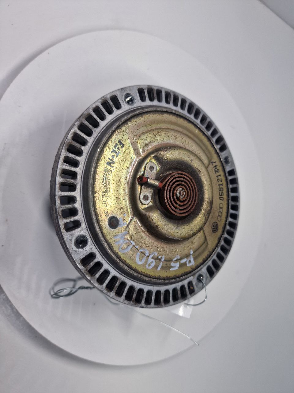 Volkswagen Passat Passat B5 GP (3B) 2000 - 2005 Муфта вентилятора 058121347  008224