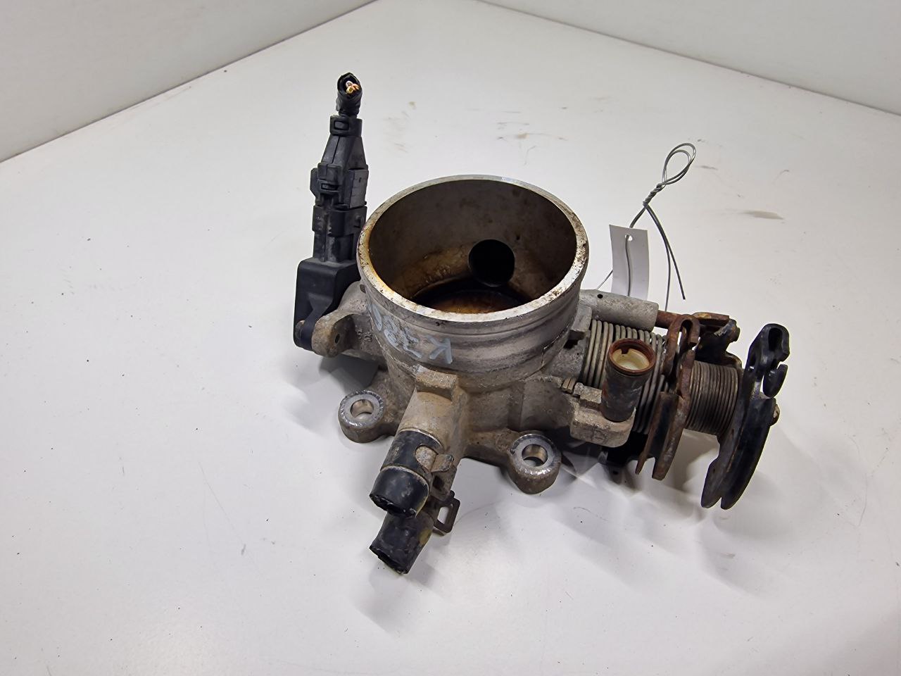 Hyundai Coupe Coupe 2002-2007 2-е поколение Заслонка дроссельная 3510023751  008293