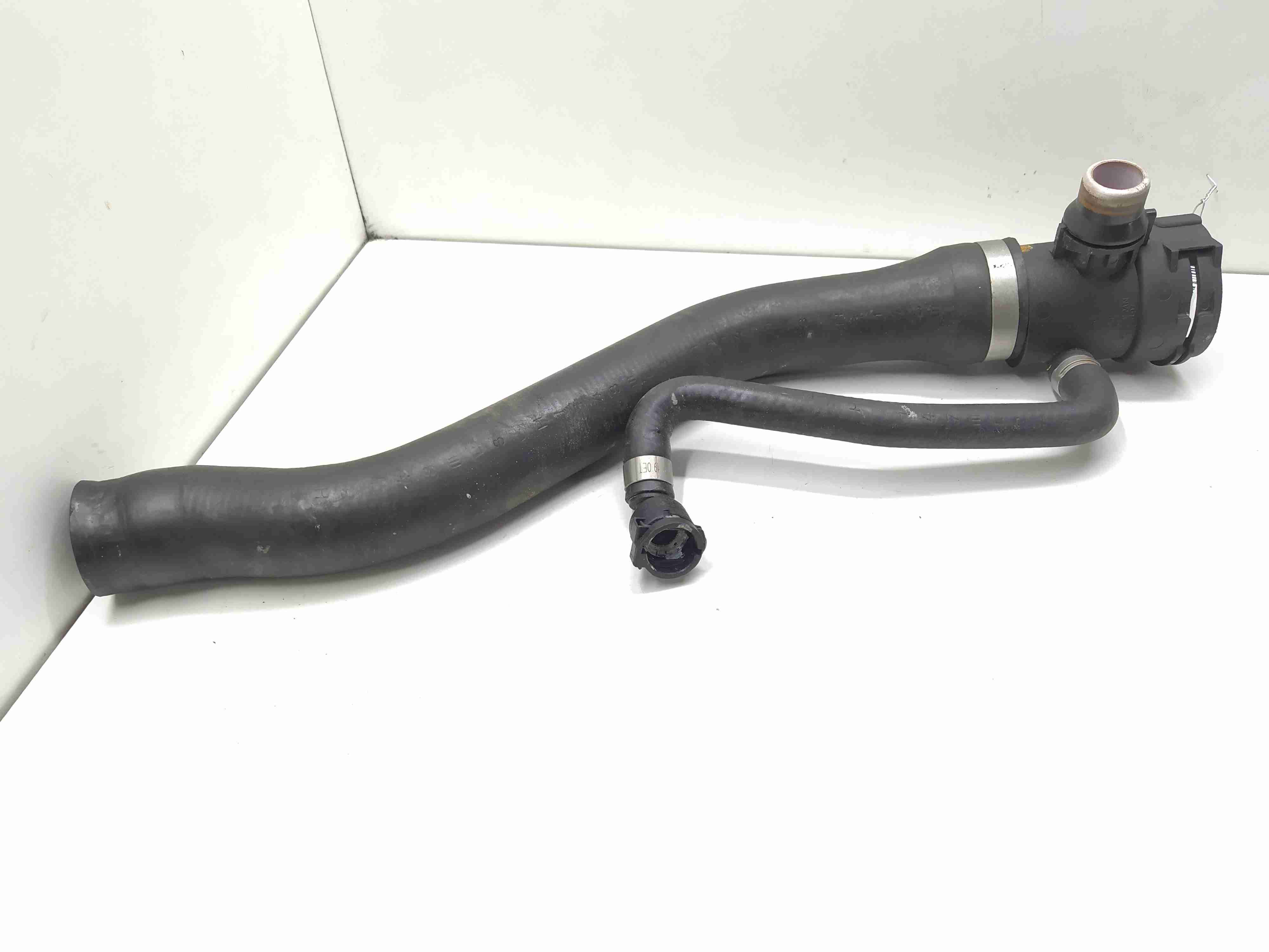 BMW 1 F20/F21 1 F20/F21 2 поколение (2011-2015) Патрубок радиатора 17127596832,   7596832  008298