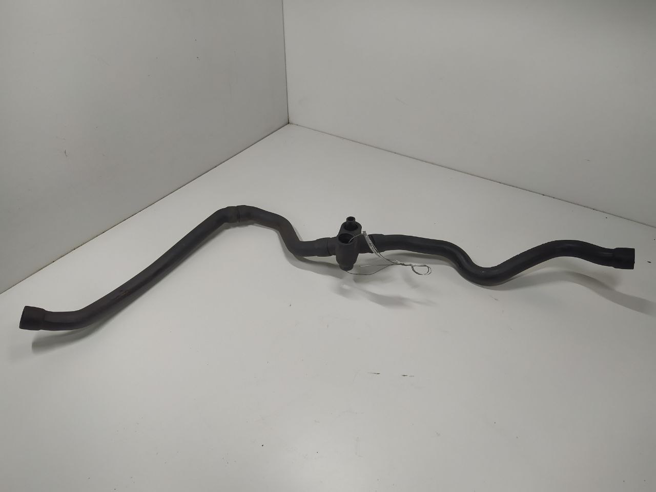 Mercedes ML W163 M-klasse (W163) 1997 - 2005 Патрубок вентиляции картера a1120180282  008384