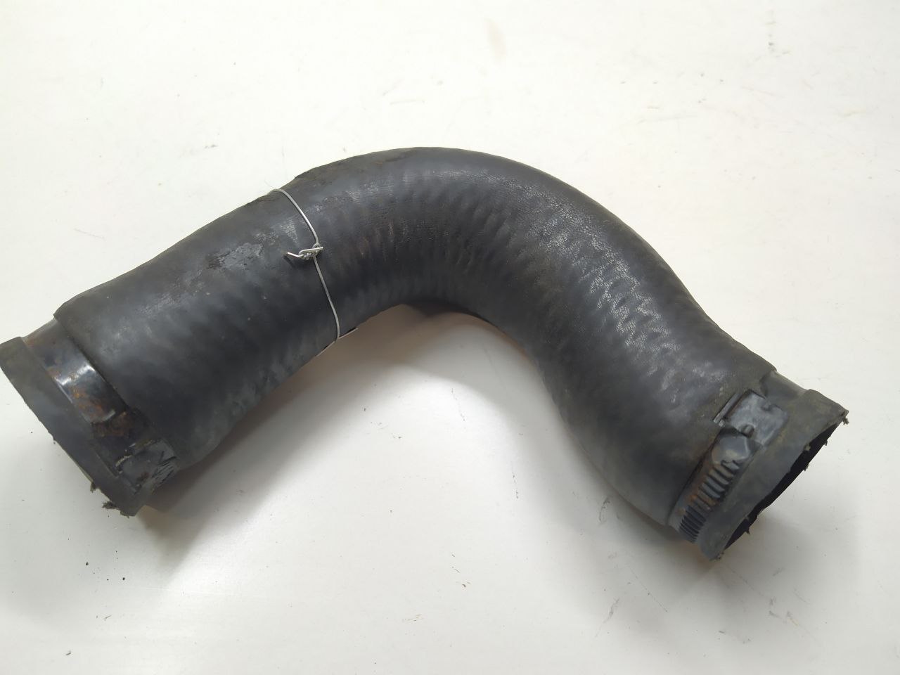 BMW 5 E39 5 E39 4 поколение (1995-2000) Патрубок радиатора 1740474, 11531740474  008402