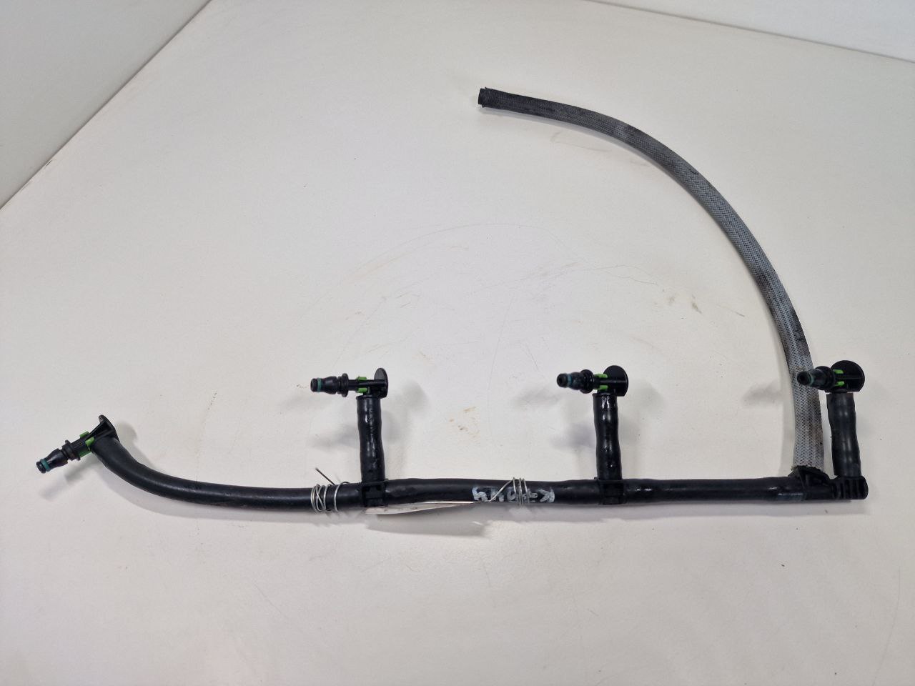 Ford Transit 3 поколение [рестайлинг] (2006-2013) Трубка обратки форсунок   008577