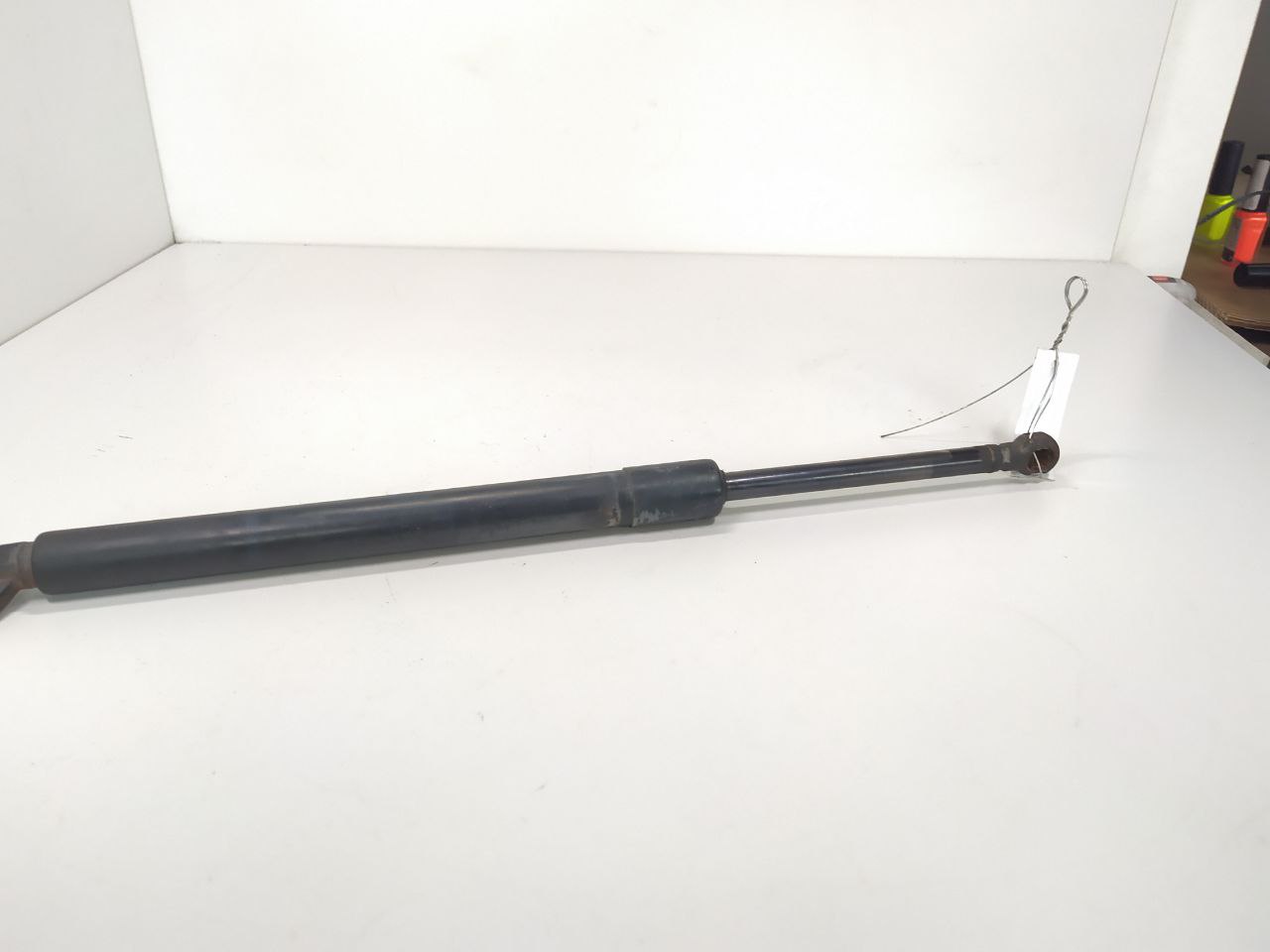 BMW 5 E39 5 E39 4 поколение [рейстайлинг] (2000-2004) Амортизатор крышки багажника (3-5 двери) 8222913, 51248222913  008604