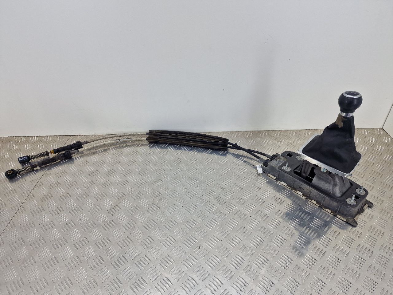 Volkswagen Passat Passat B6 (3C) 2005 - 2010 Кулиса 1k0711091a  008631