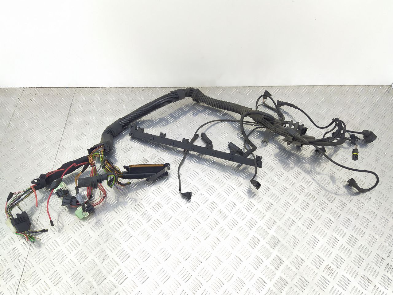 BMW 5 E39 5 E39 4 поколение (1995-2000) Проводка двигателя 12511433358, 1433358  008738