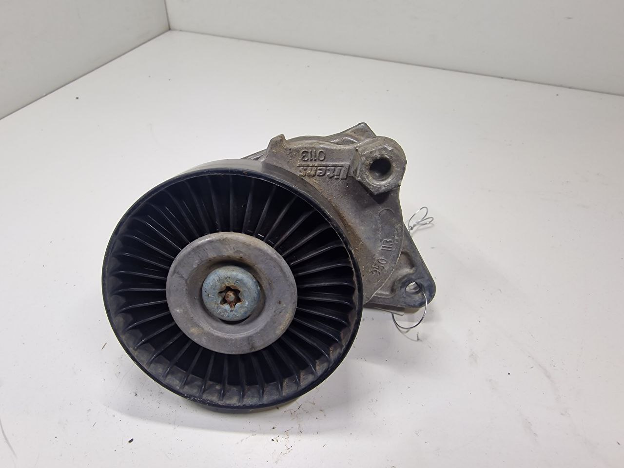 Mercedes ML W163 M-klasse (W163) 1997 - 2005 Натяжитель 950113  008949