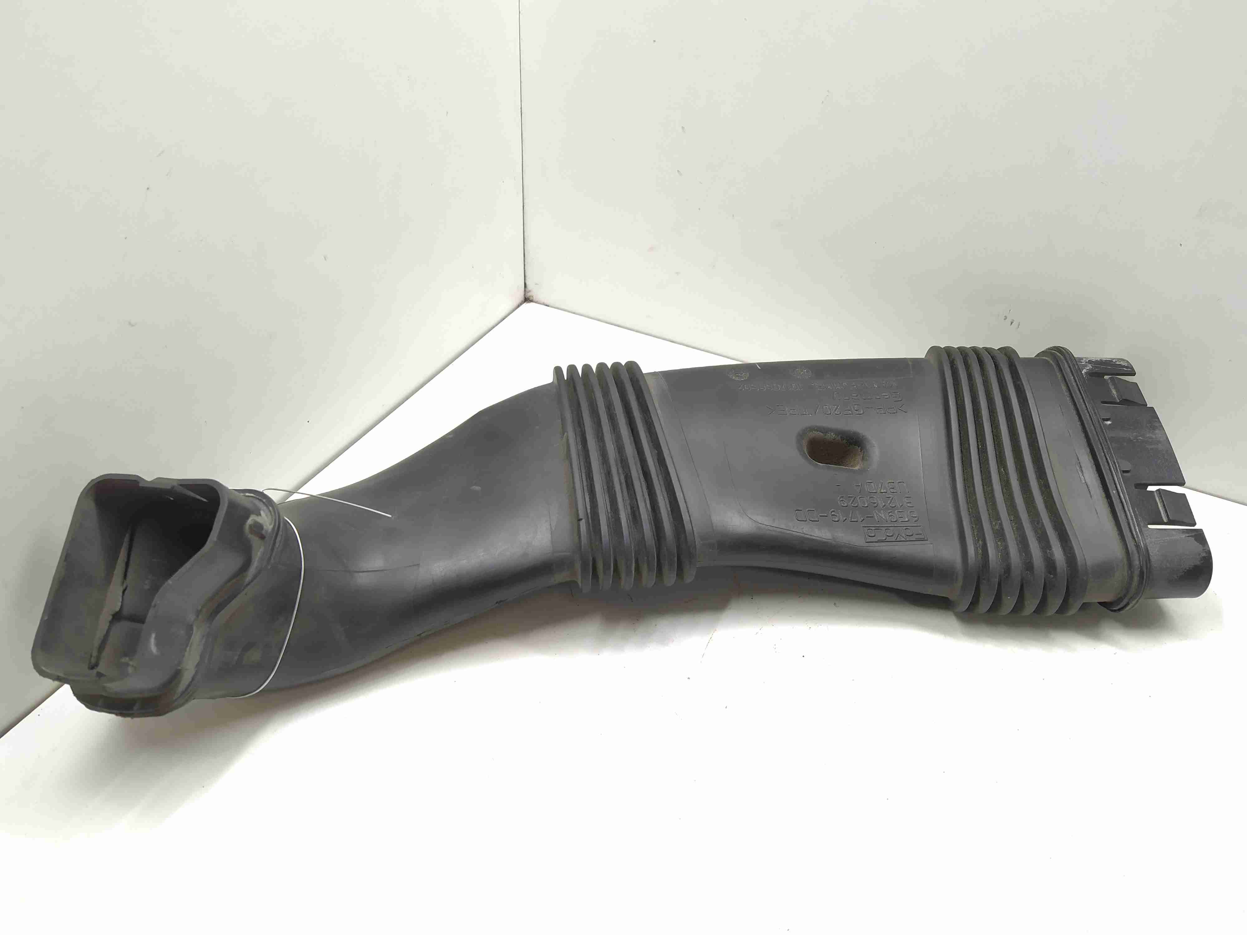 Ford Mondeo Mondeo IV 2007 - 2015 Патрубок воздушного фильтра 6G9N1719DD,  31216029  009030