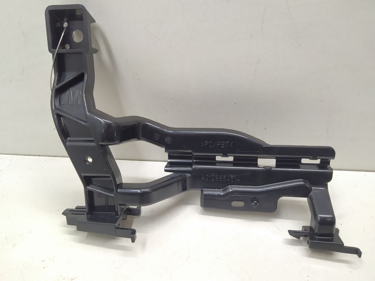 Mercedes E W212 4 поколение [рейстайлинг] (2013-2016) Кронштейн крепления бампера заднего A2128854514,  2128854514  009140