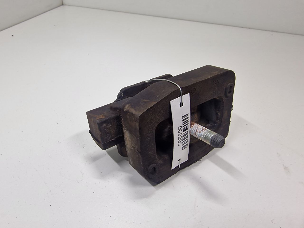 BMW 5 E60/E61 5 E60/E61 5 поколение (2002-2007) Подушка крепления КПП 22316761093  009285