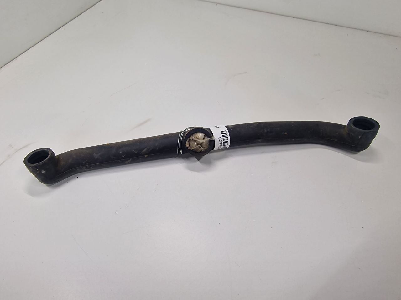 Mercedes ML W163 M-klasse (W163) 1997 - 2005 Патрубок вентиляции картера a1122380082  009303