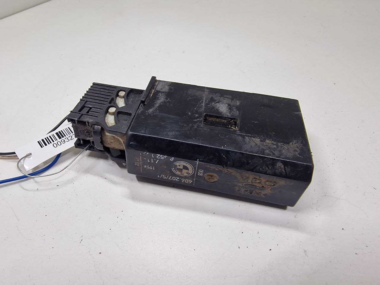 BMW 5 E39 5 E39 4 поколение (1995-2000) Активатор (привод) замка двери 8352165, 67118352165  009327