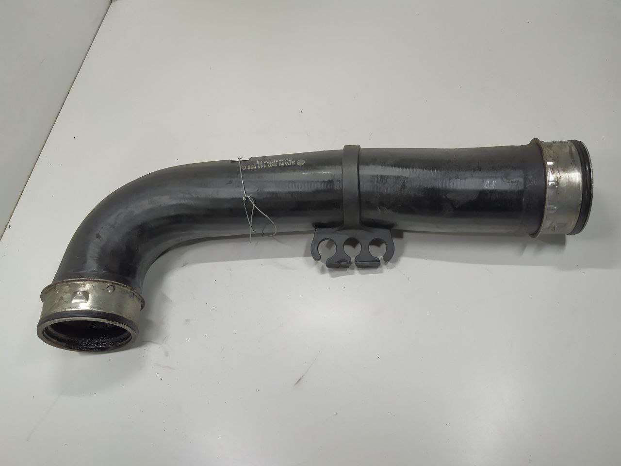 Volkswagen Passat Passat B6 (3C) 2005 - 2010 Патрубок интеркулера 1k0145838c  009386